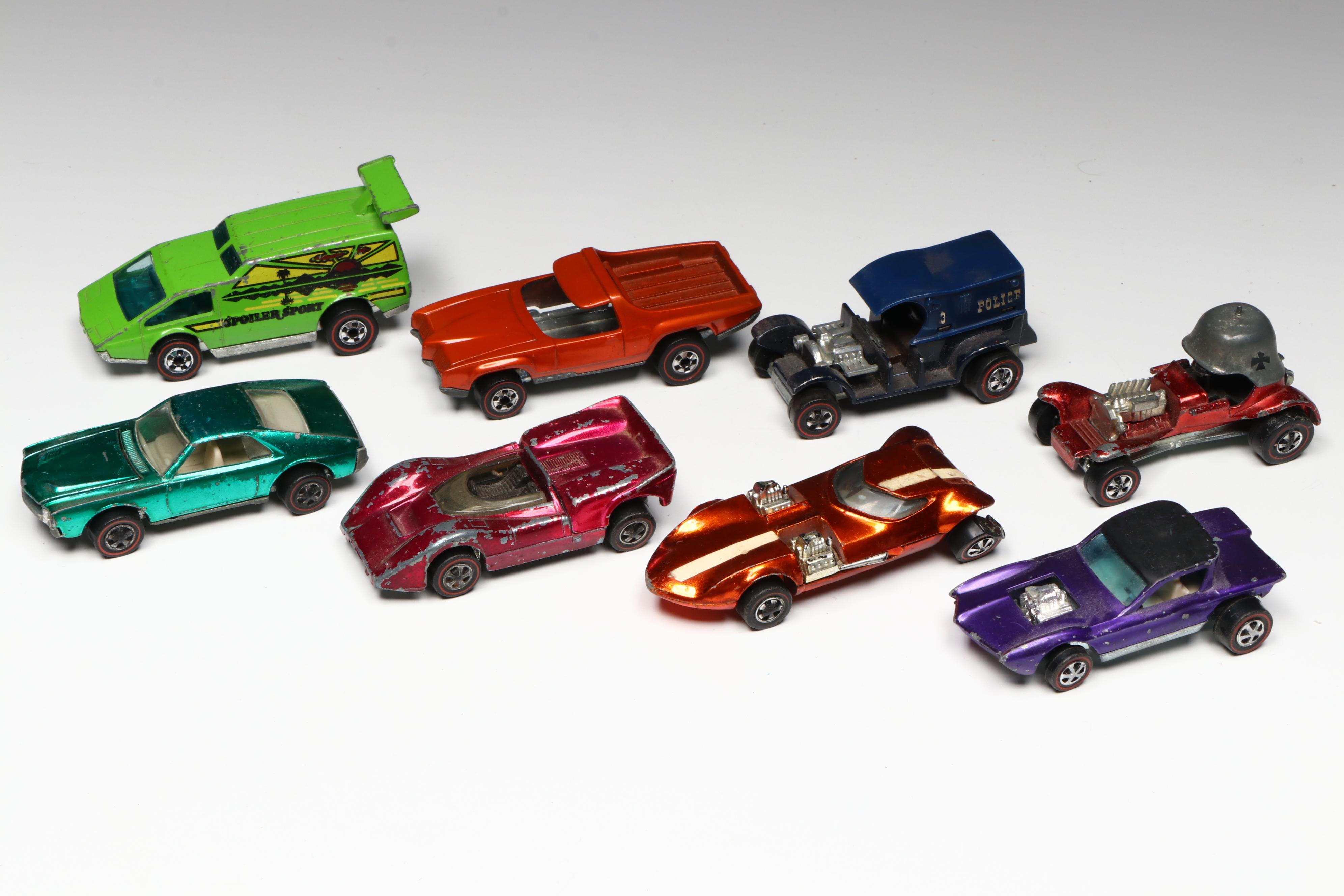 Hot Wheels "Neet Streeter," "Paddy Wagon" with More Redline Toy Cars in Cases