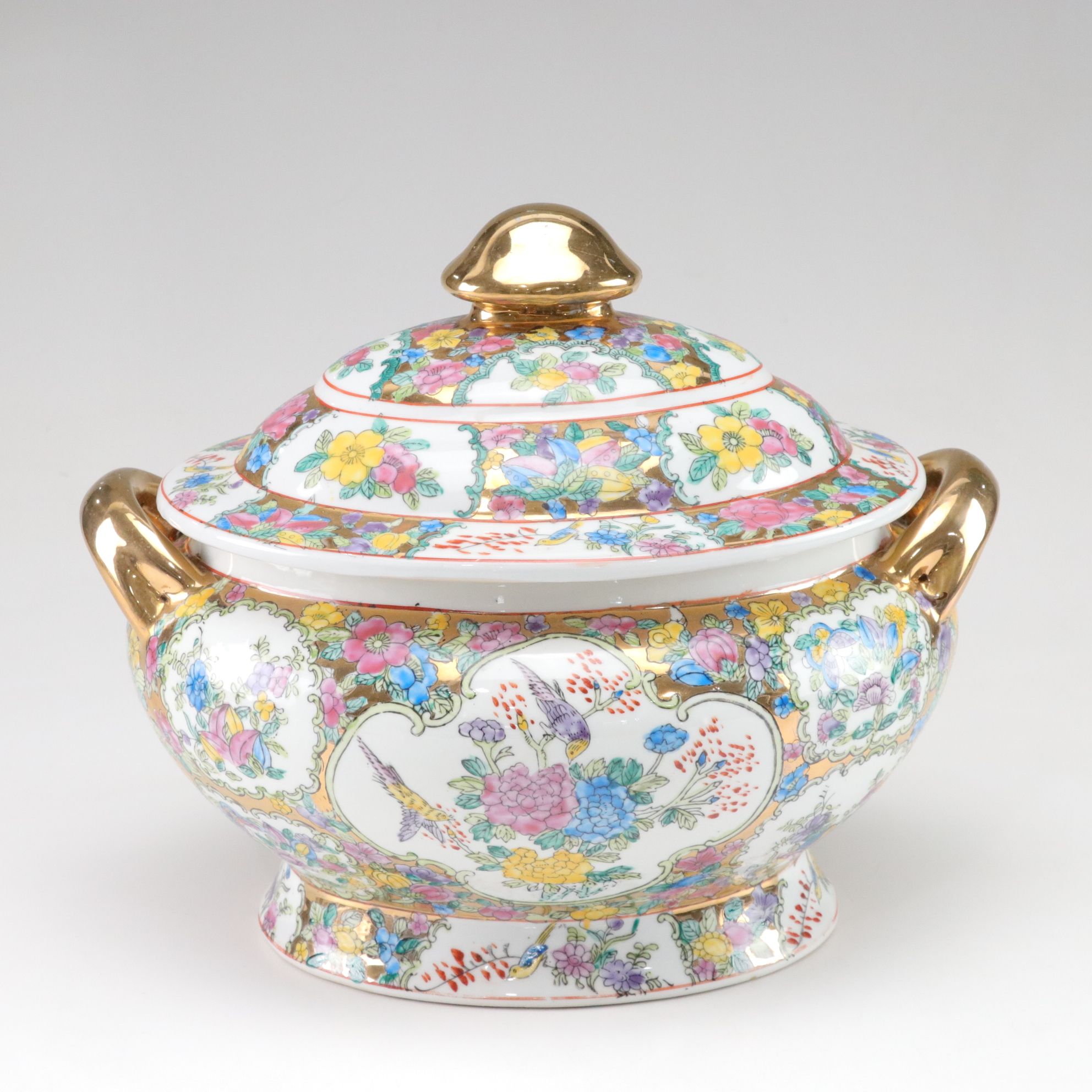 Hand-Painted Famille Rose Porcelain Lidded Tureen