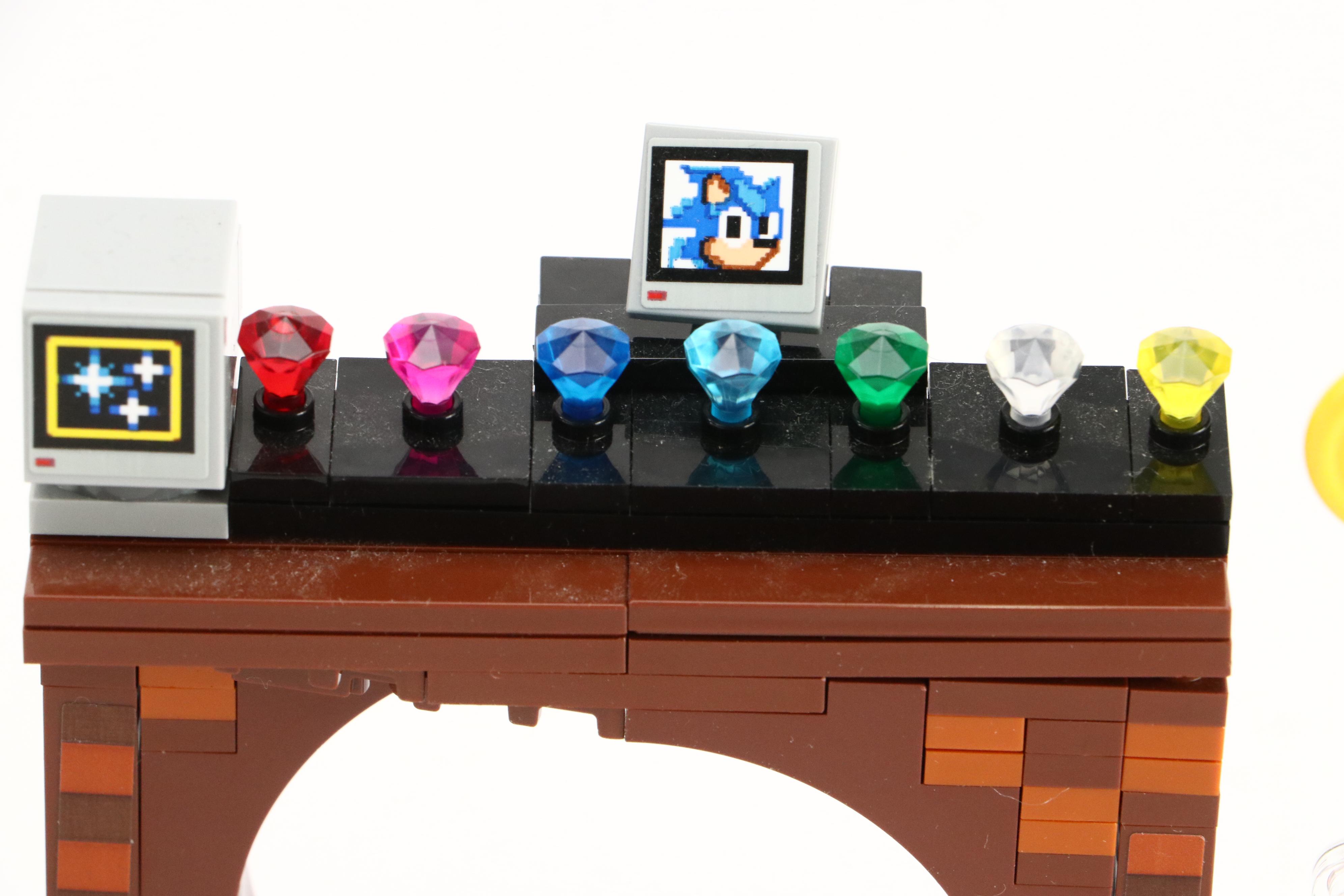 LEGO Sonic Green Hill Zone with MEGA Poké Ball Building Block Toys