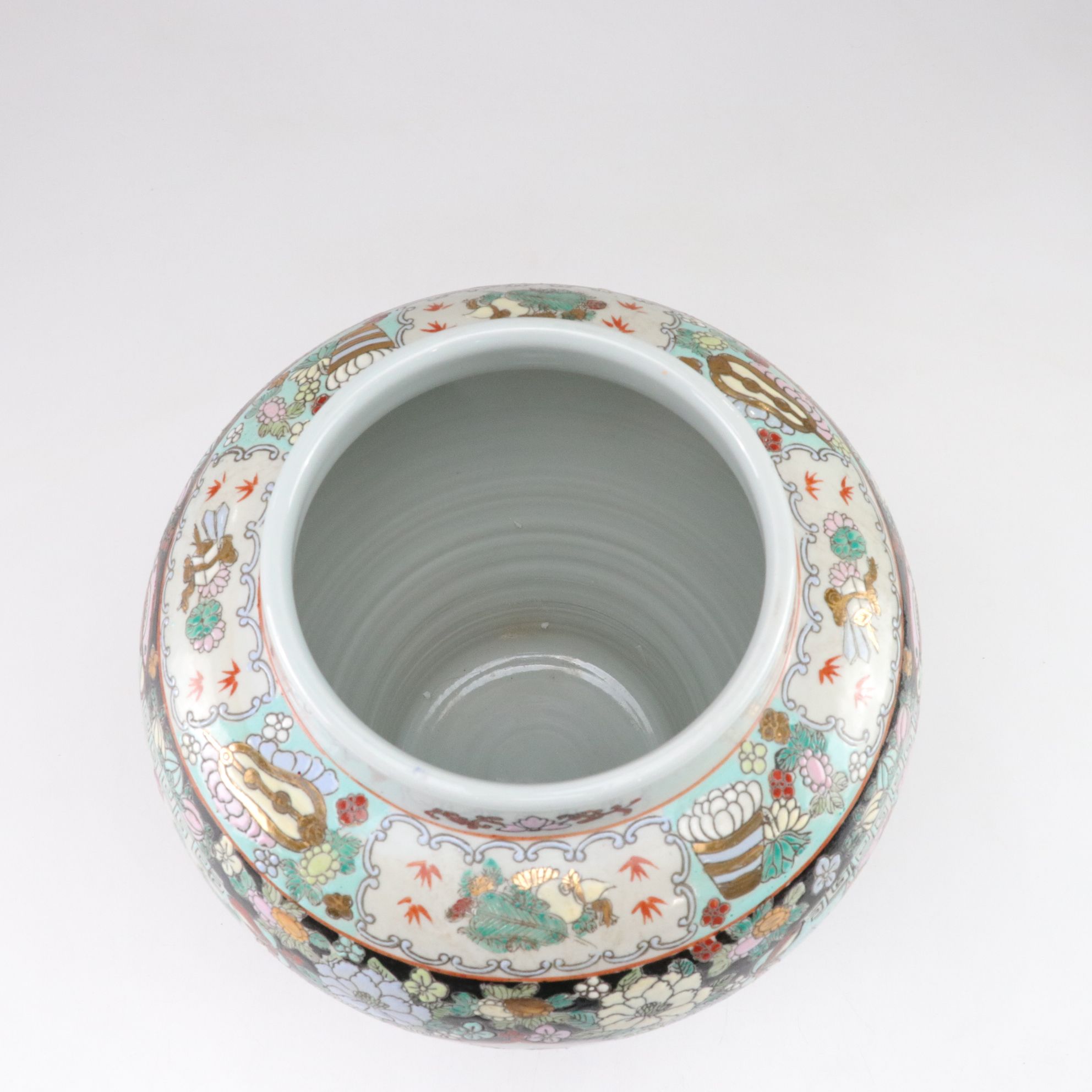 Chinese Porcelain Famille Noire Temple Jar with Guardian Lion Finial