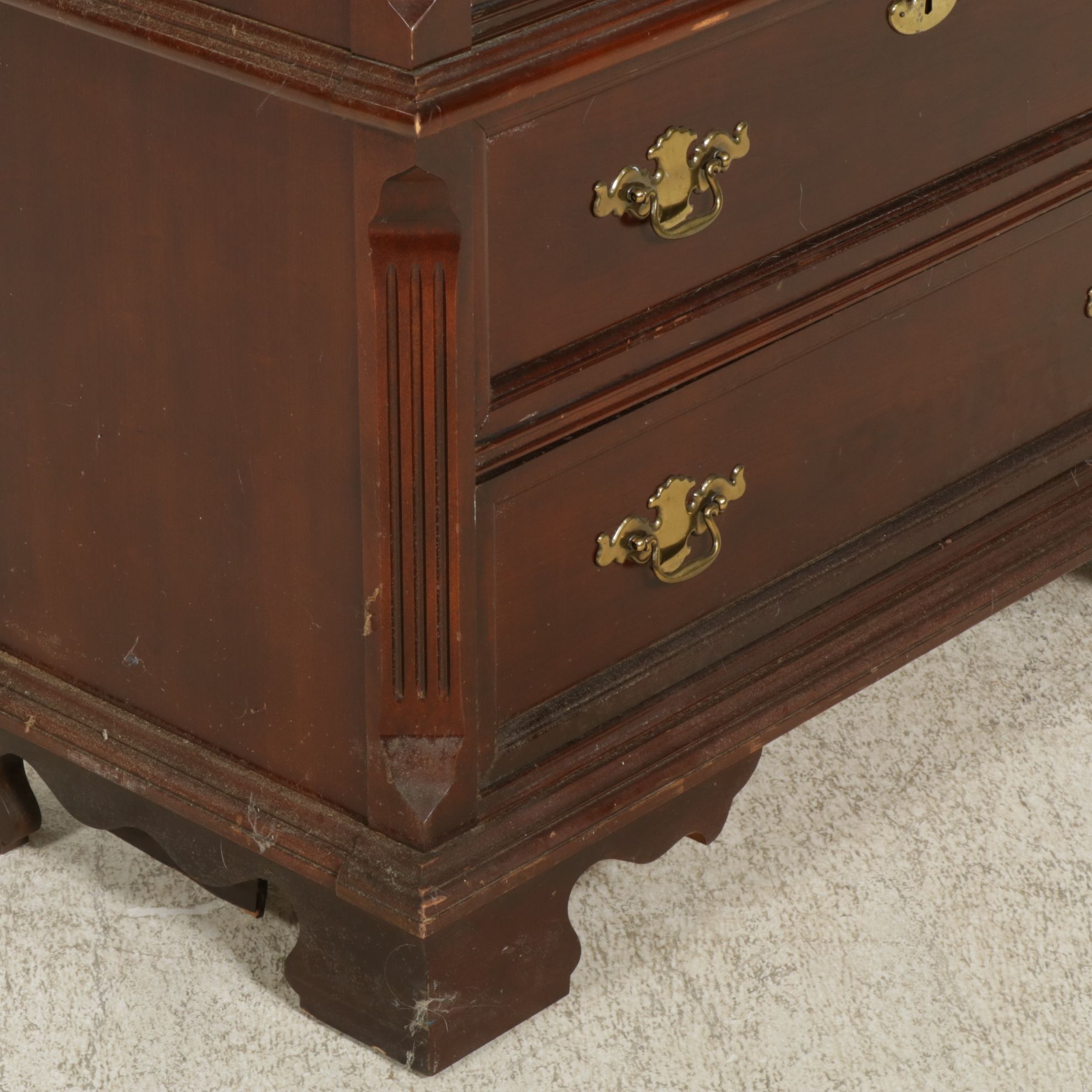Bassett Furniture Chest of Drawers