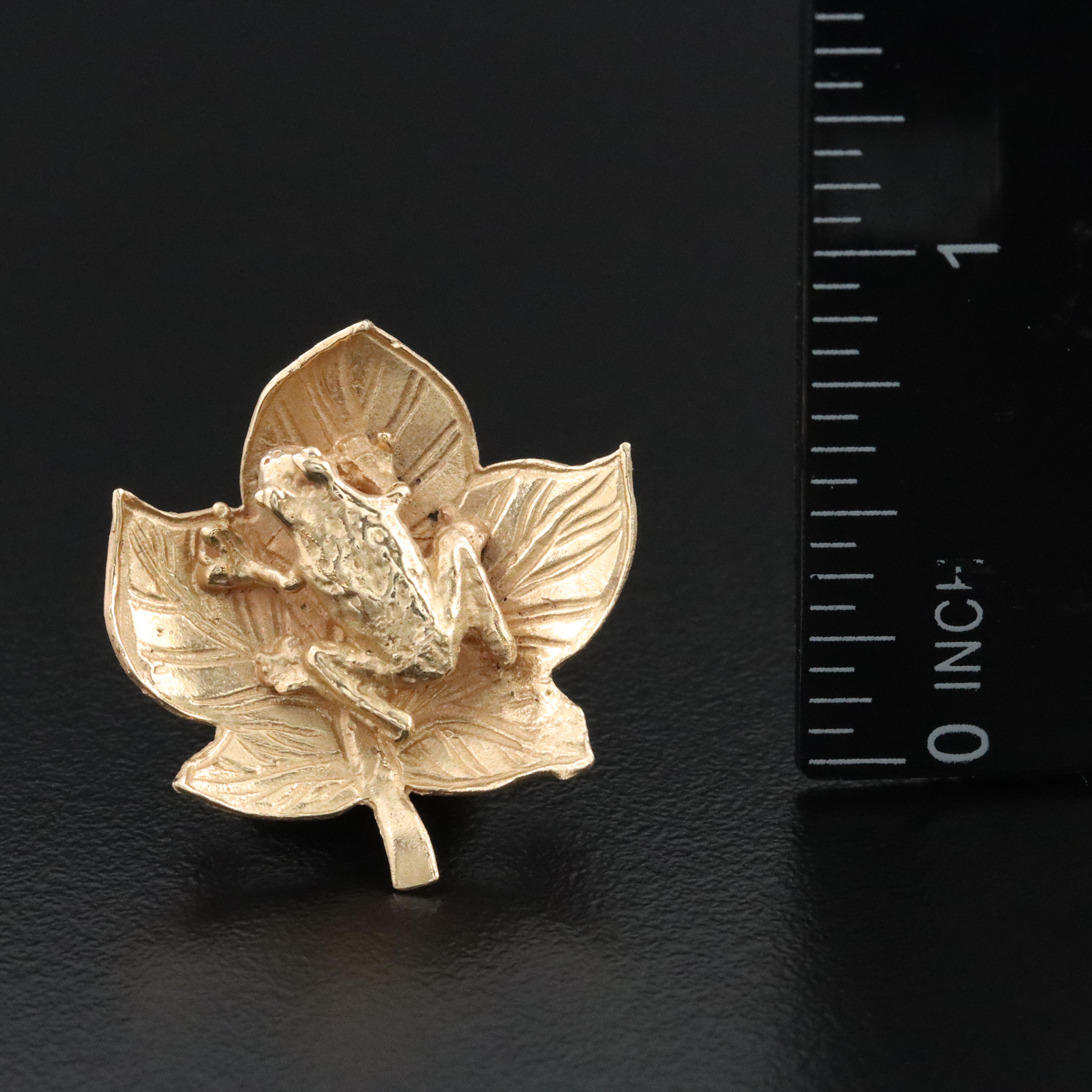 14K Frog on a Leaf Pin