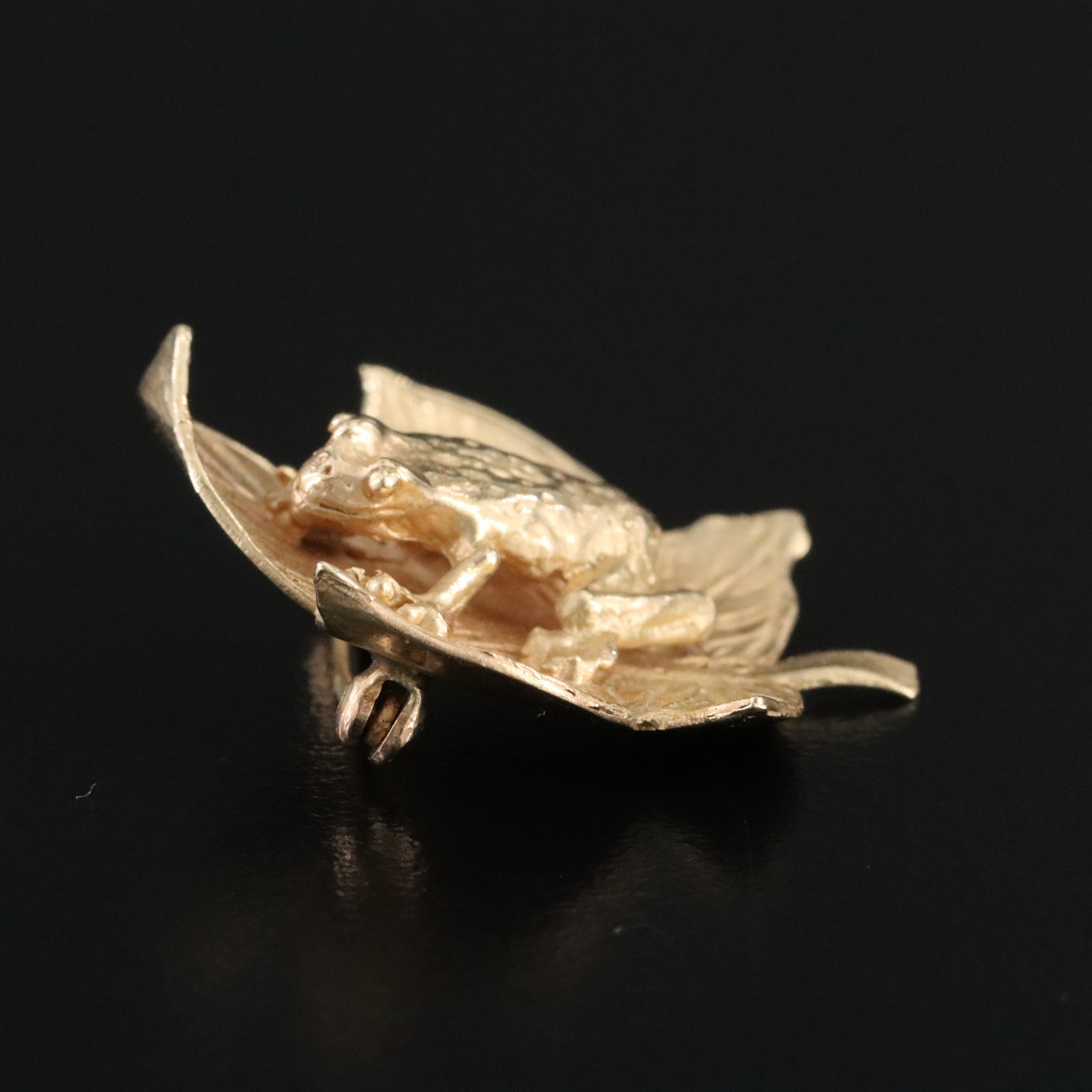 14K Frog on a Leaf Pin