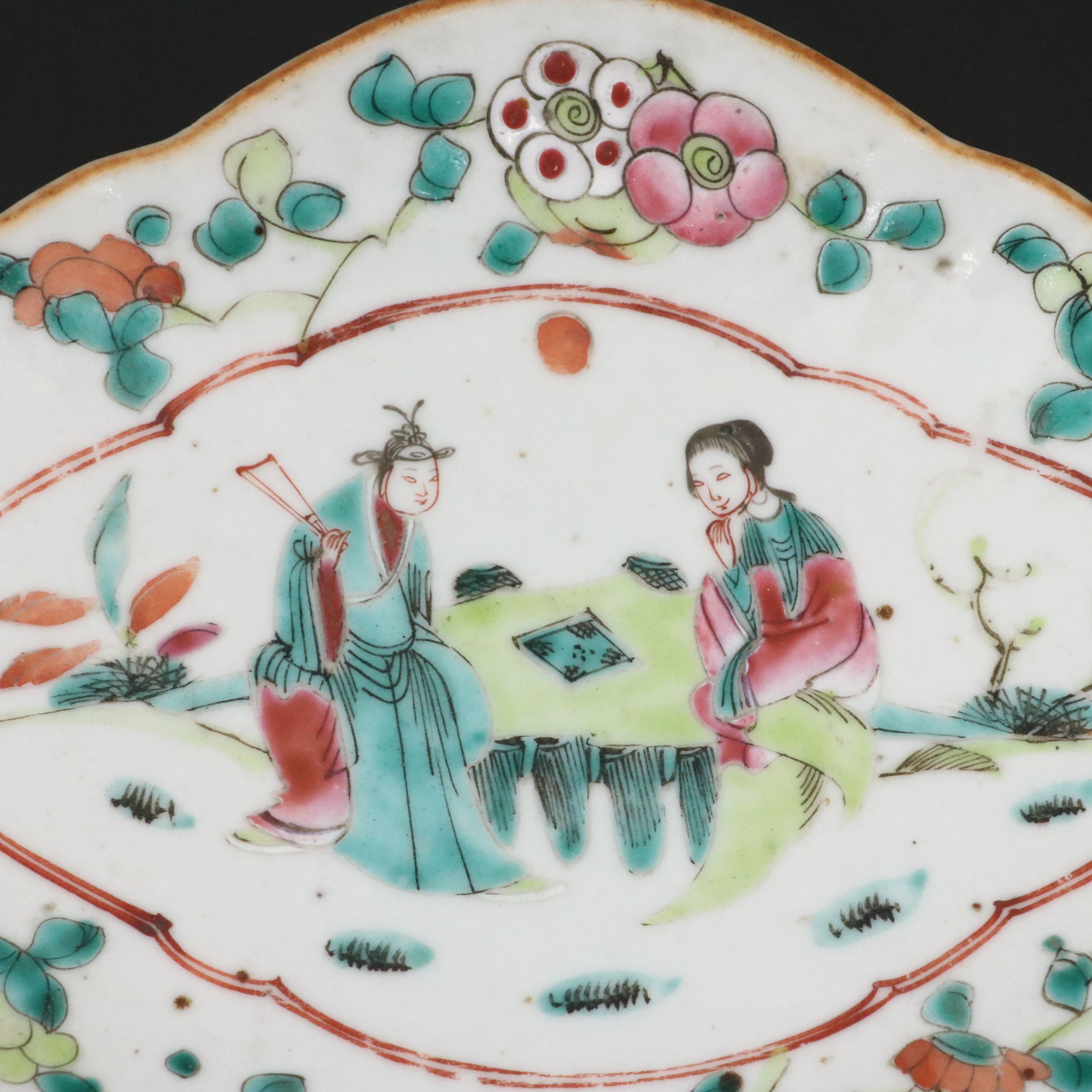 Chinese Famille Rose Porcelain Footed Dish