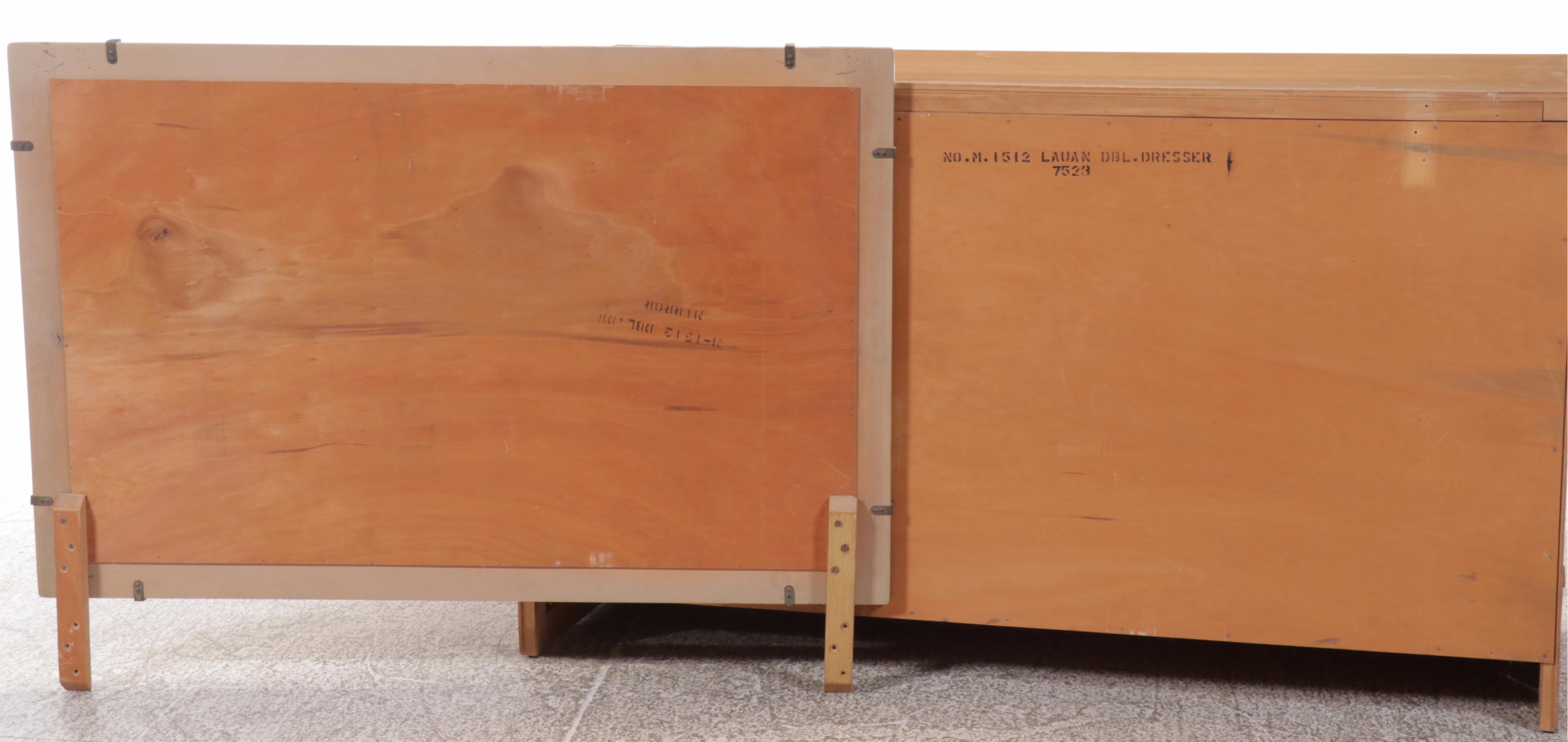 Mid Century Modern Maple Finish Double Dresser, Mid to Late 20th Century