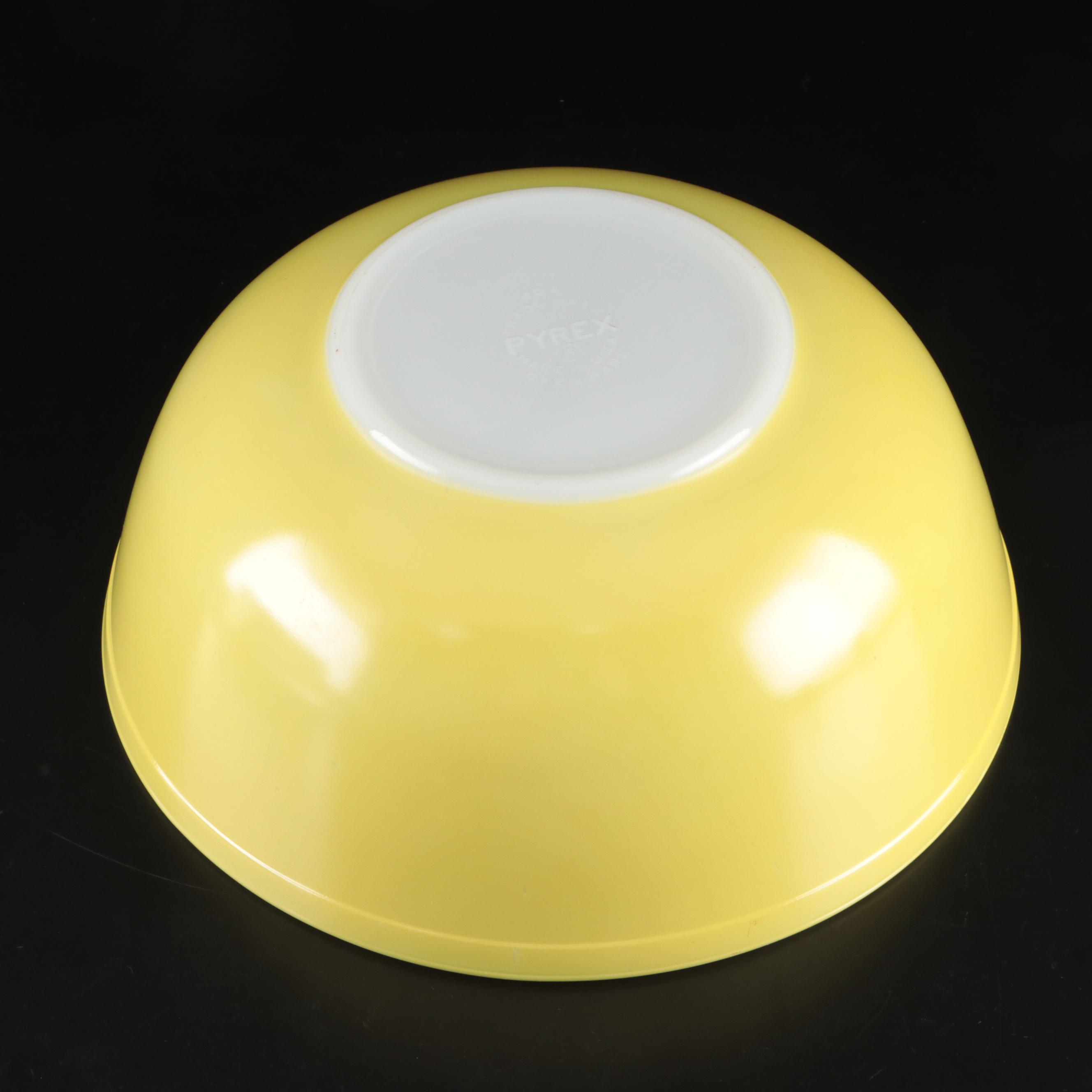 Pyrex Glass and Ceramic "Amish Butterprint" Baking Dishes and Mixing Bowls