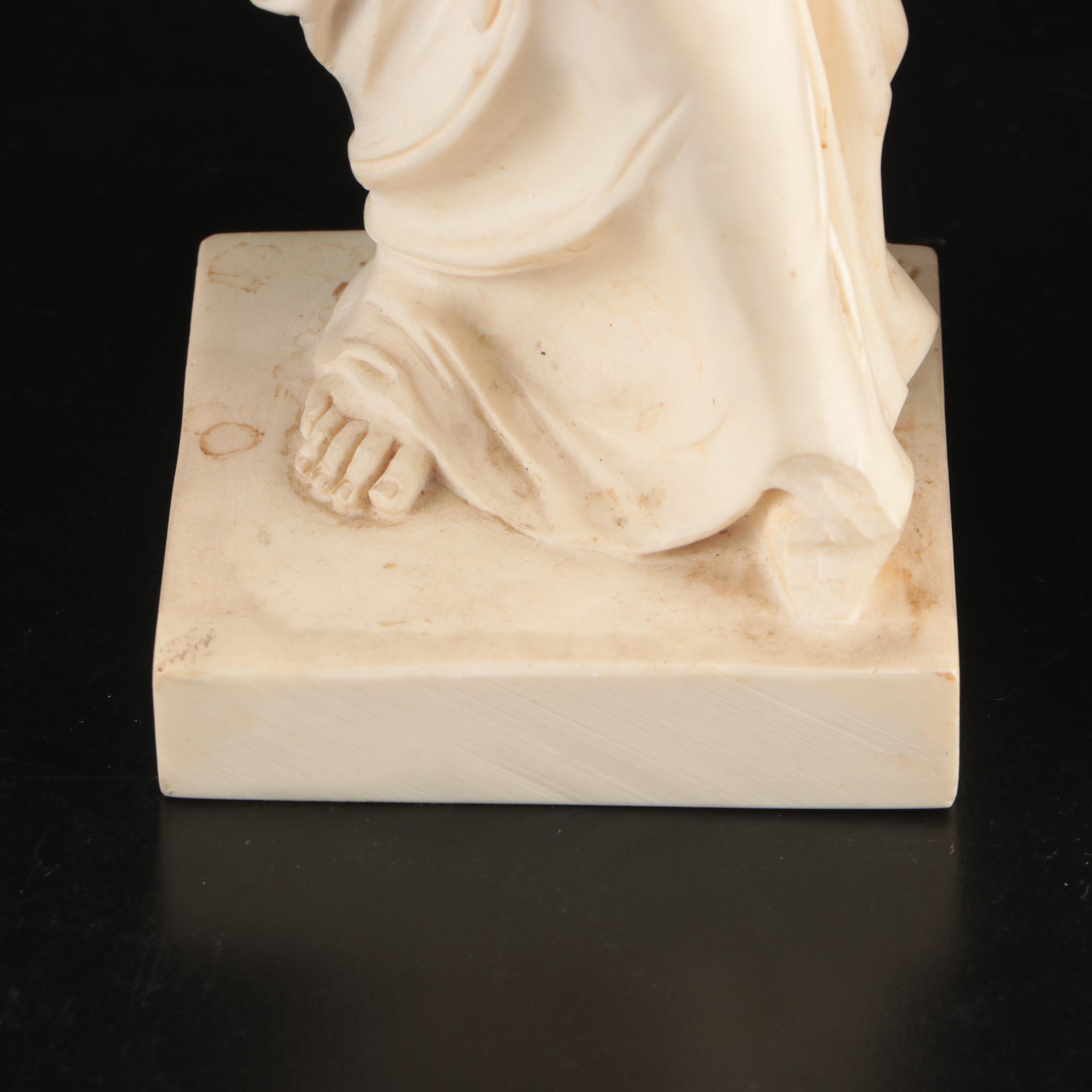 Replica "Venus de Milo" Resin Sculptures with "The Thinker" Resin Sculpture