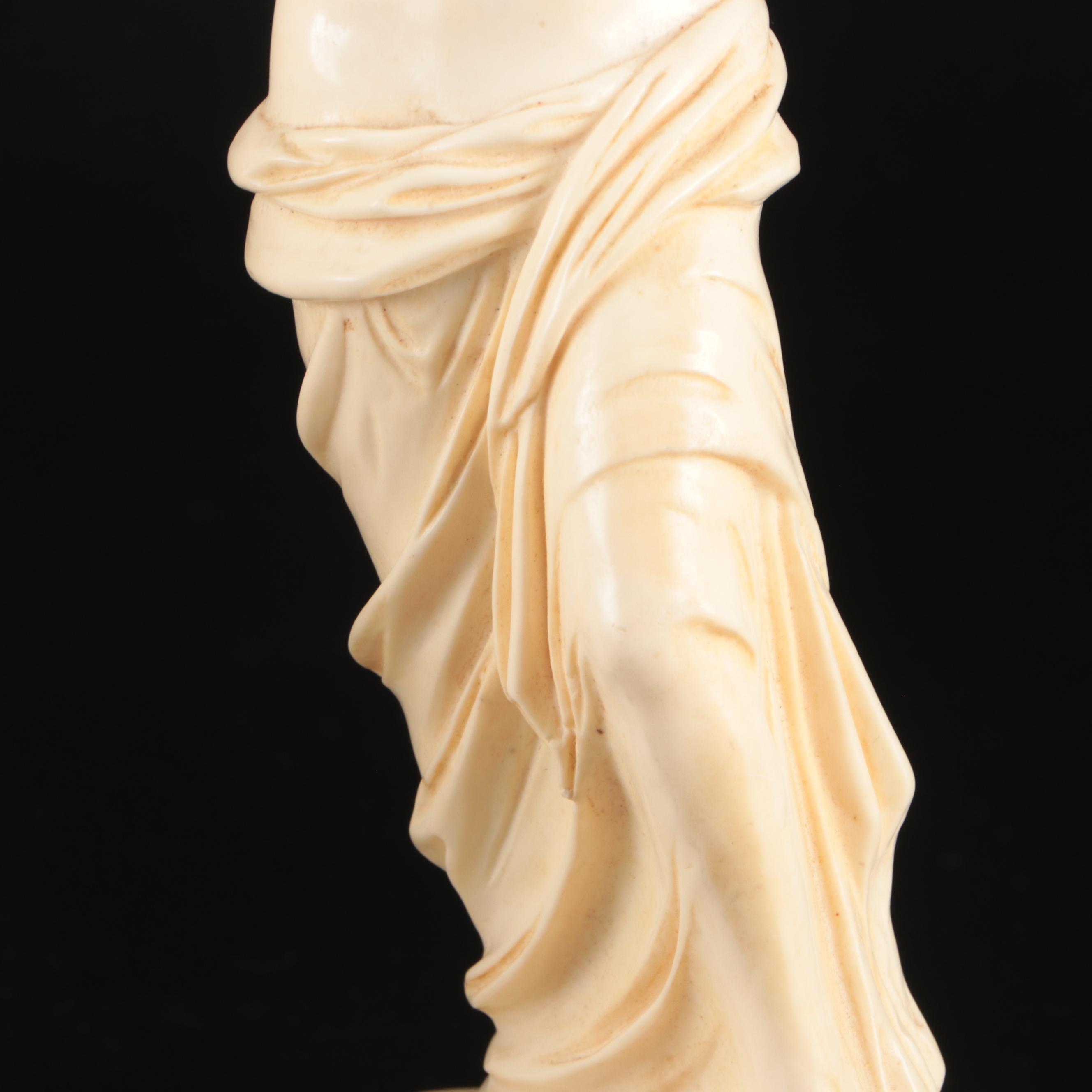 Replica "Venus de Milo" Resin Sculptures with "The Thinker" Resin Sculpture