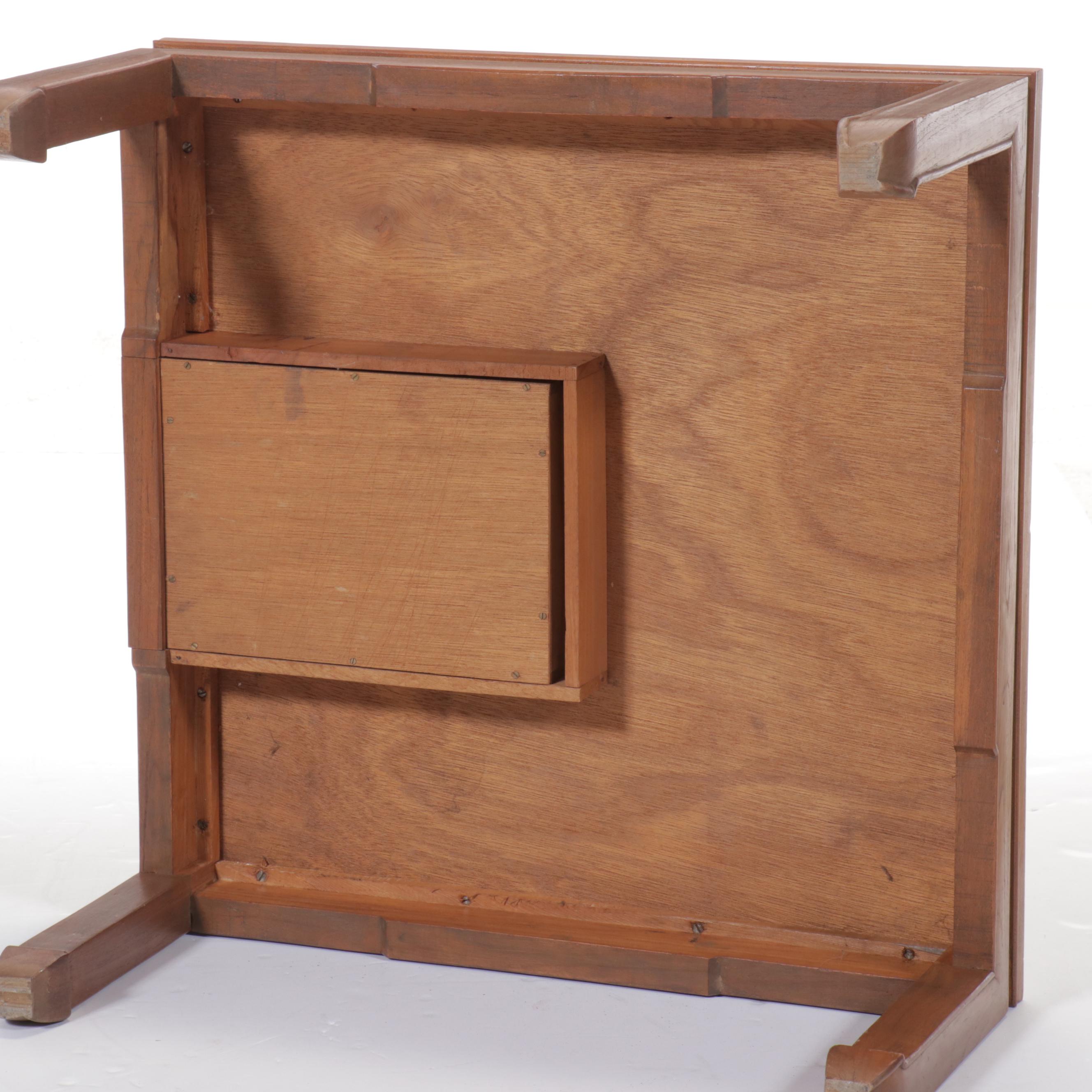 Ricardo Lynn & Co. Chinese Wooden Checkerboard Games Table with Chess Pieces