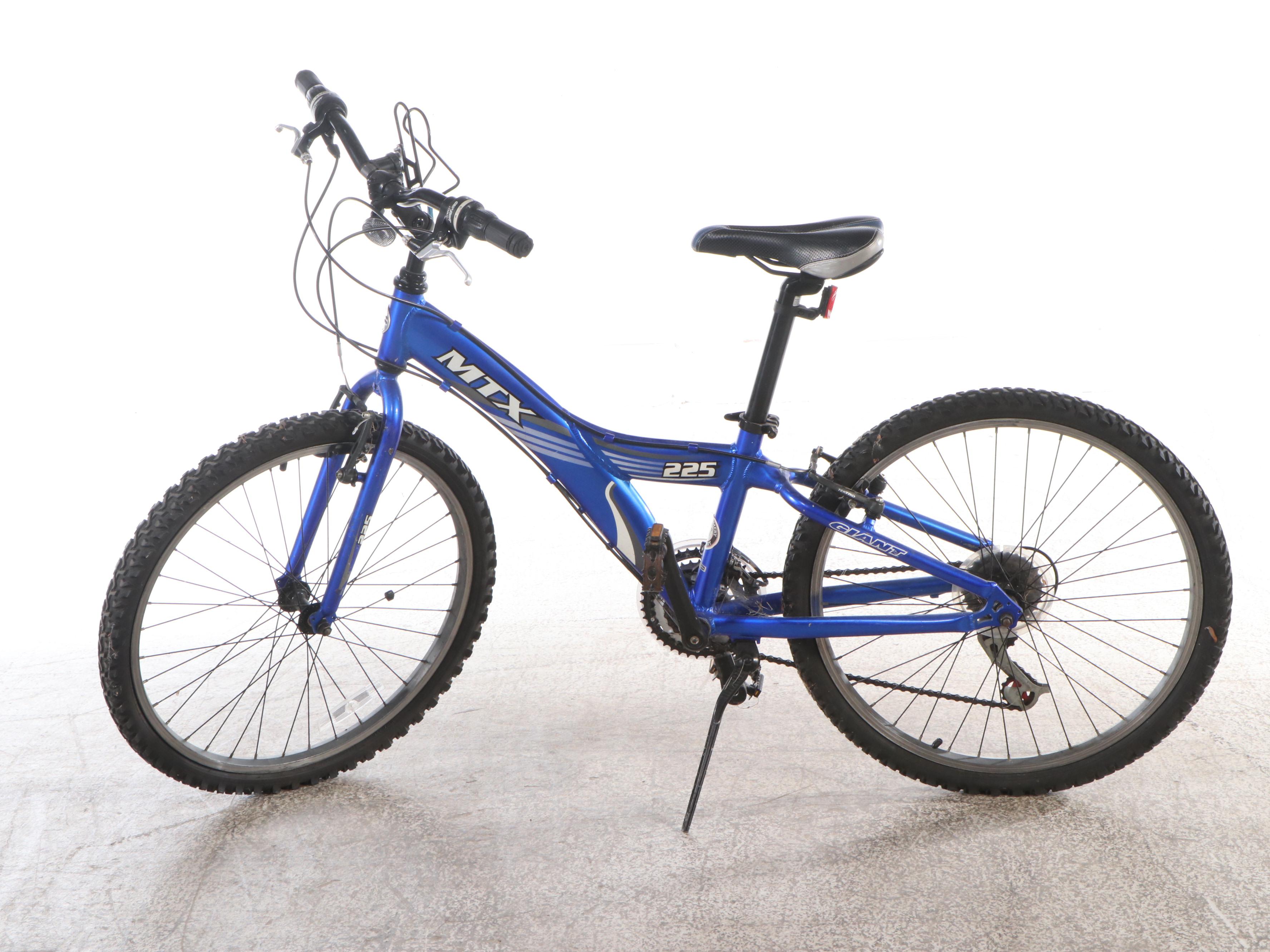 Giant MTX 225 Mountain Bike