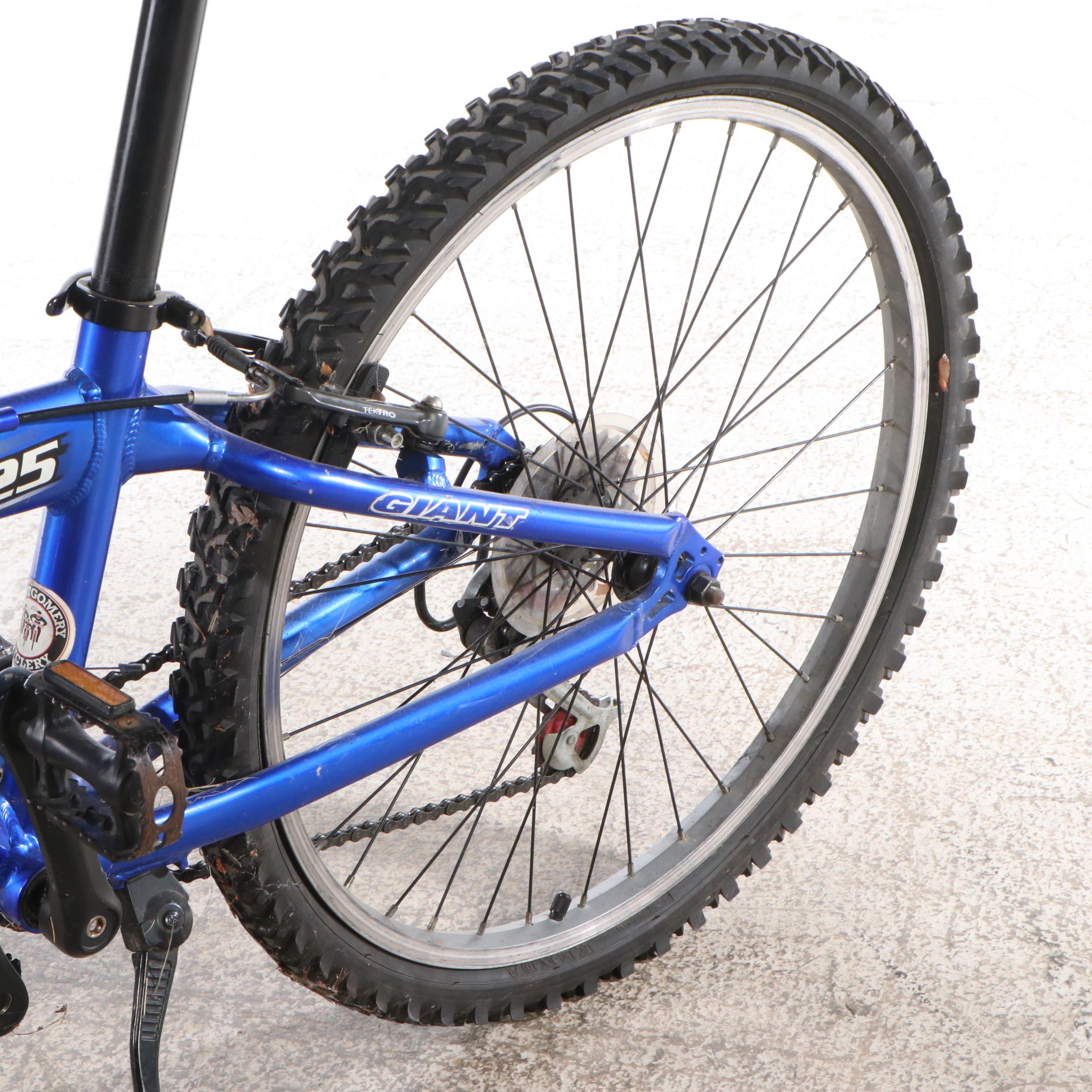 Giant MTX 225 Mountain Bike