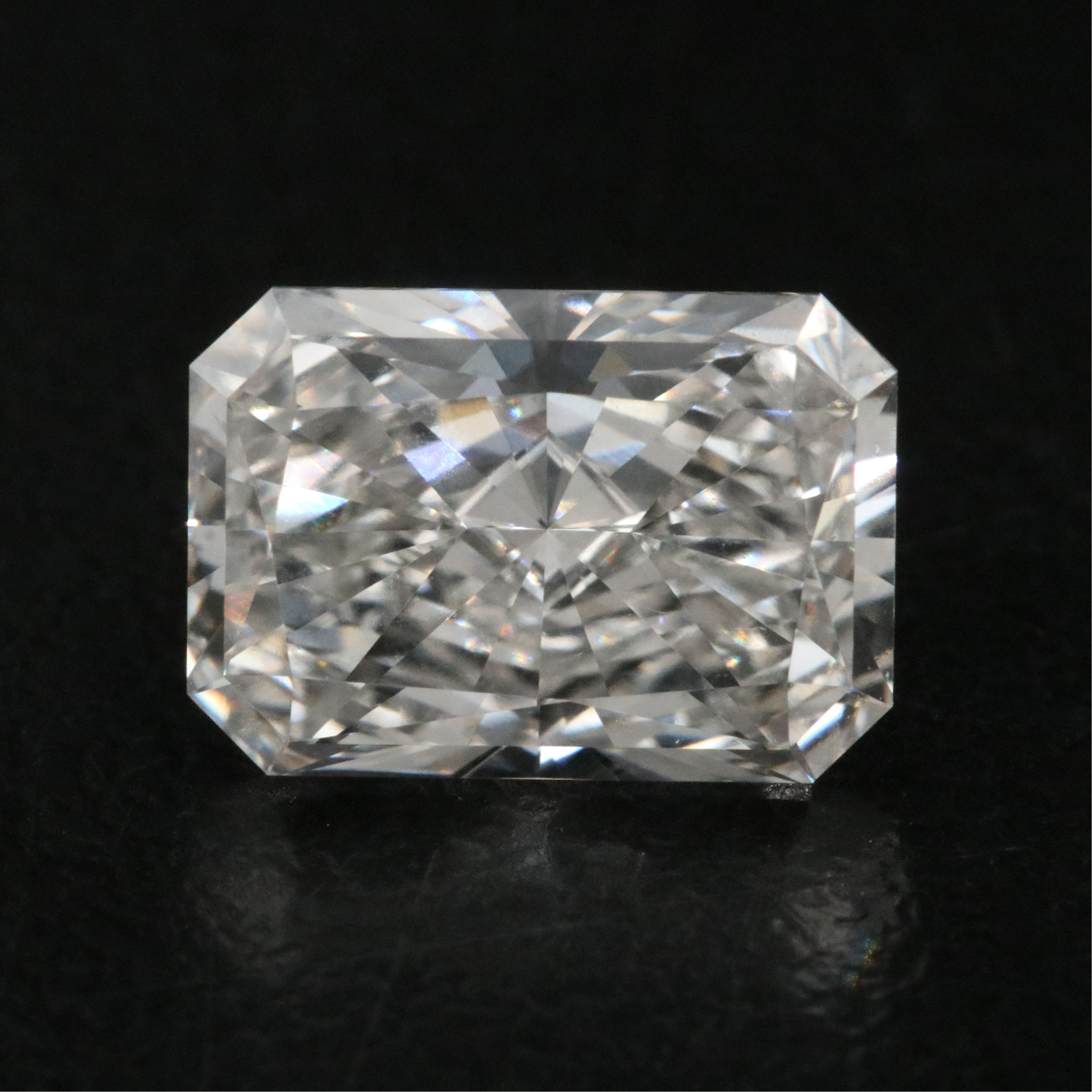 Loose 1.90 CT Lab Grown Diamond with IGI Report