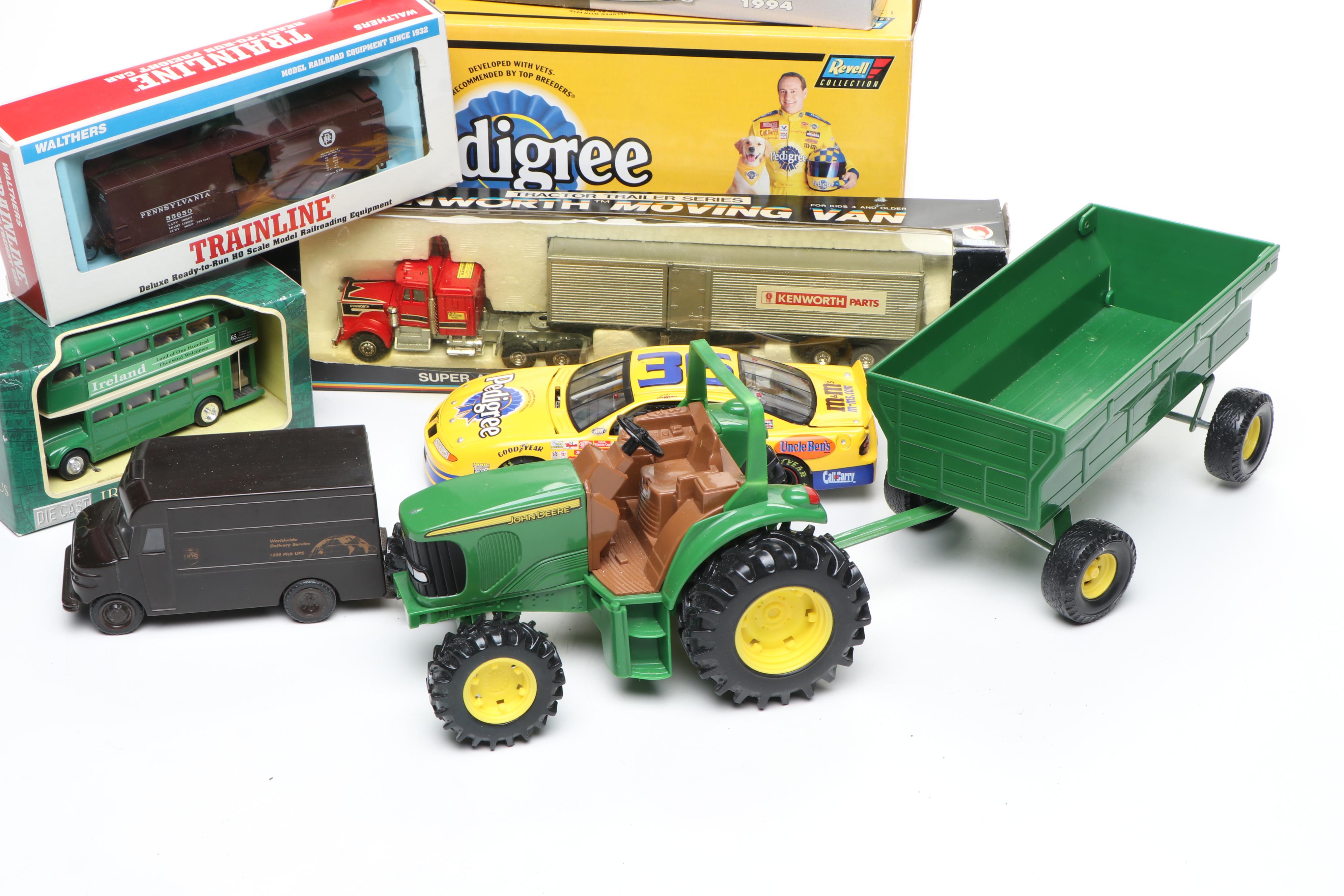 Shinsei Kenworth Moving Van with Kiddiefun Irish Bus and Other Toy Cars