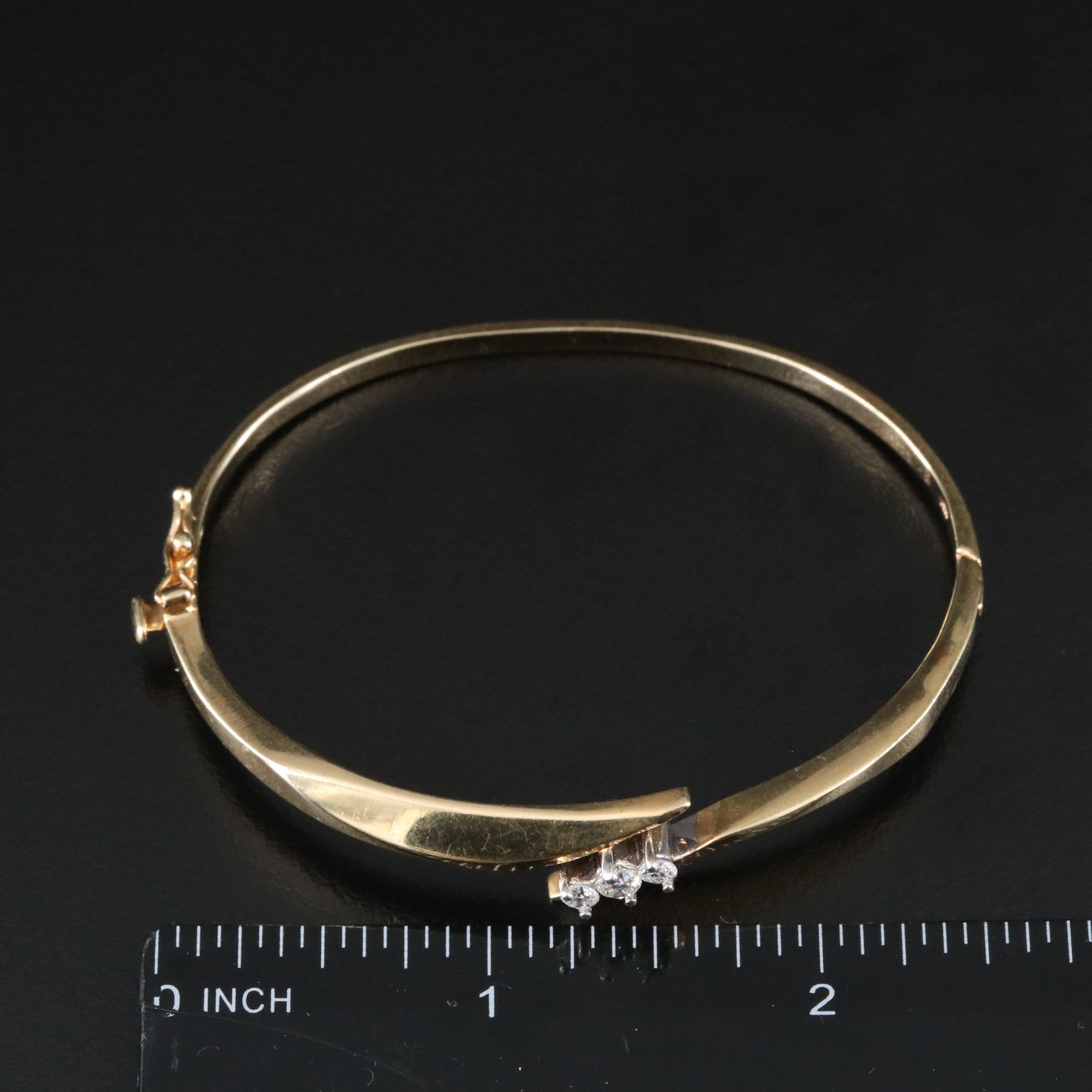 14K 0.36 CTW Diamond Hinged Bypass Bracelet