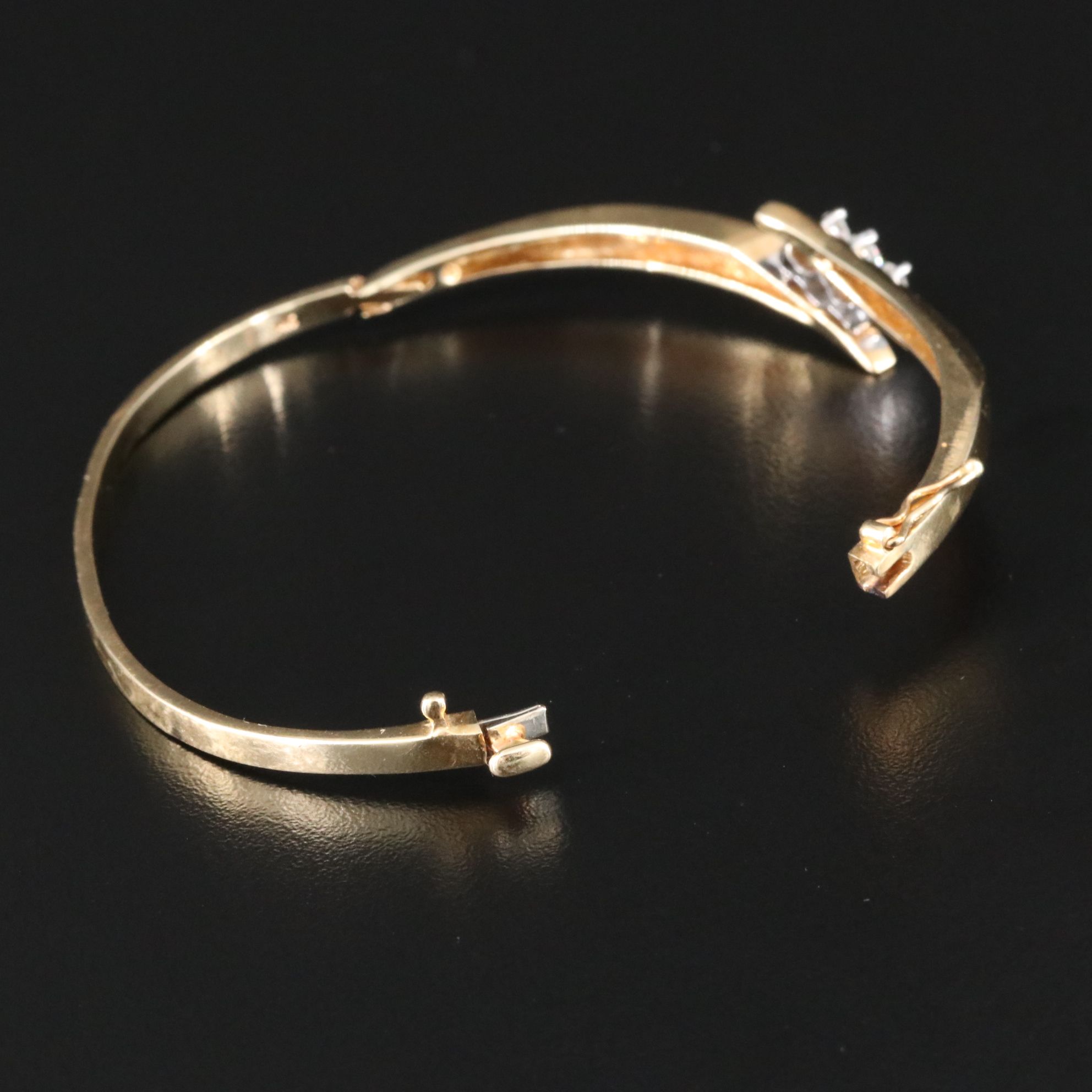 14K 0.36 CTW Diamond Hinged Bypass Bracelet