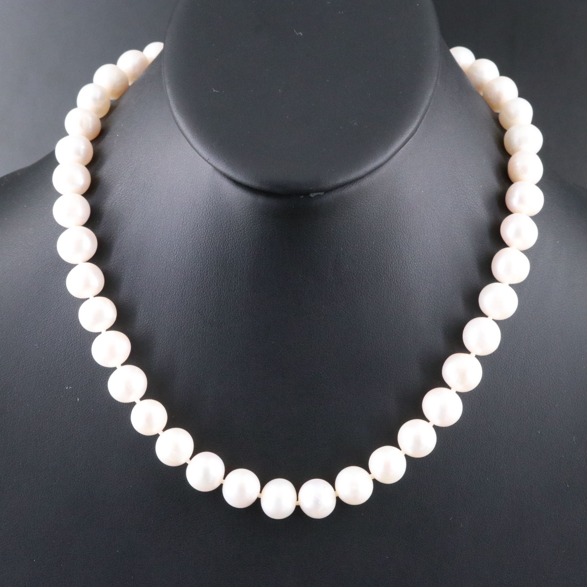 9.50 – 10.50 MM Pearl Necklace with 14K Clasp