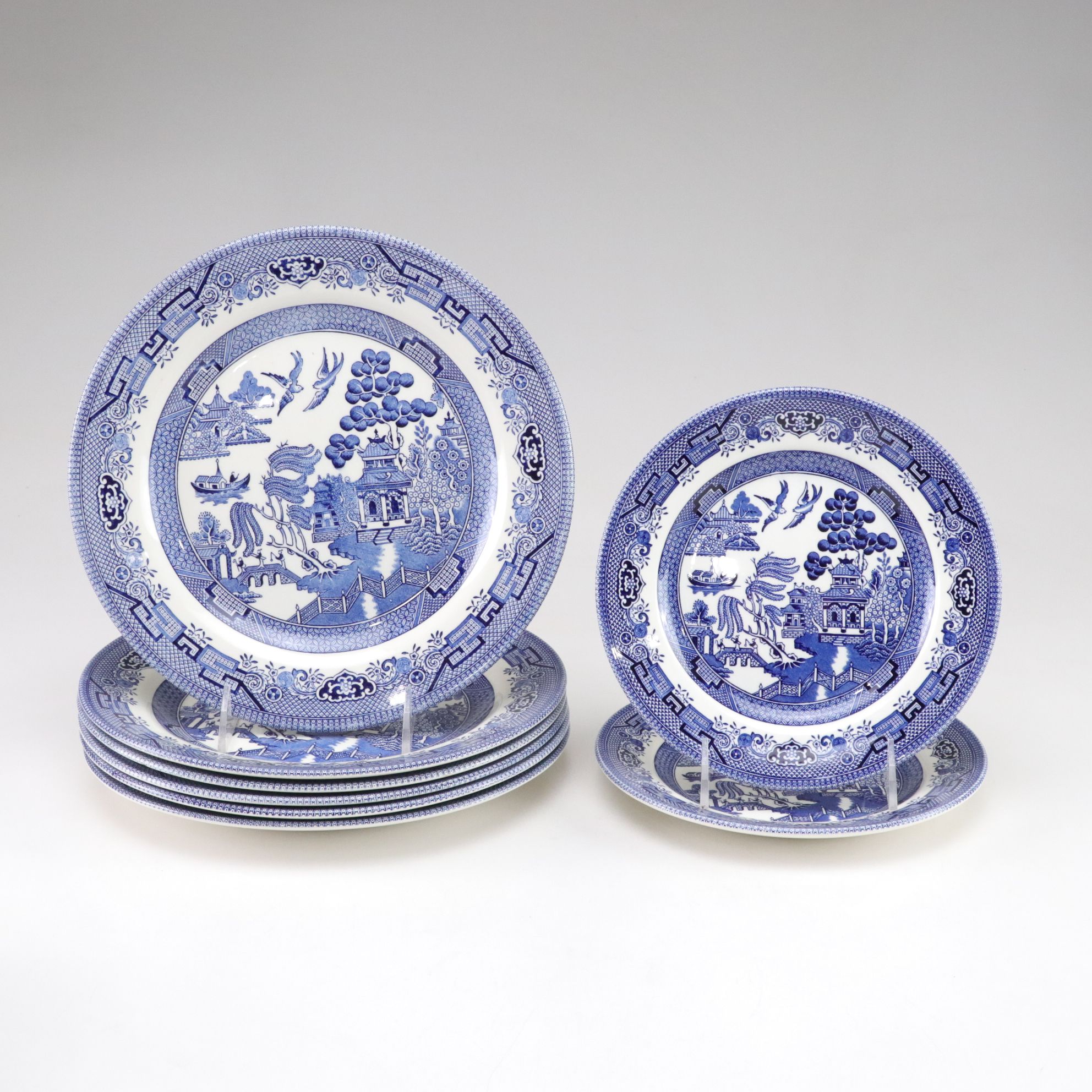 Churchill "Blue Willow" Set of Dinnerware with Soup Tureen and Serving Platters