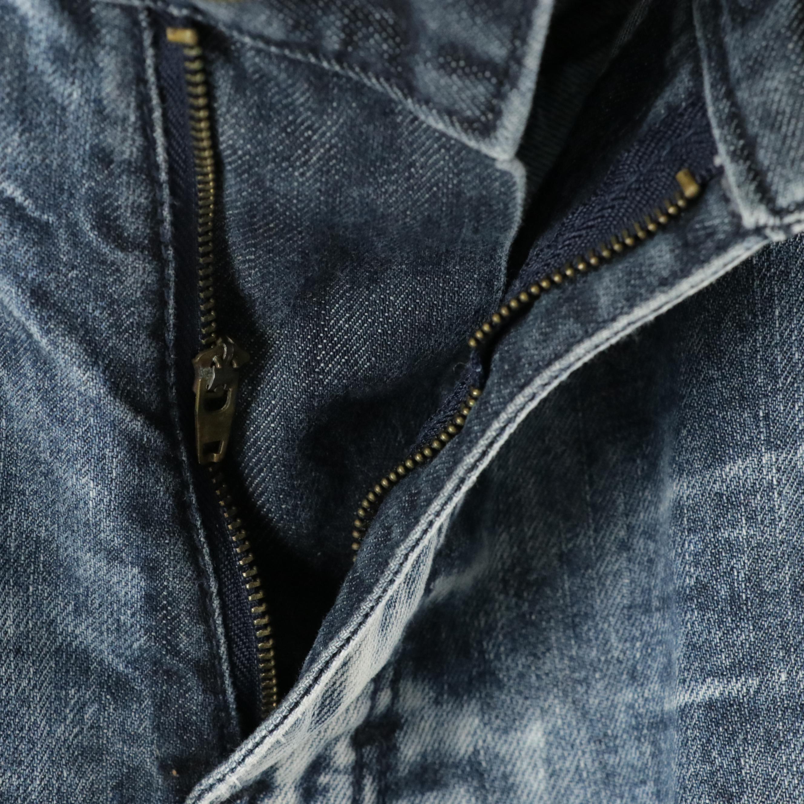 Nike Loose Fit Shorts and "Sportswear TM" Sweatpants with Twenty Two Oz Jeans