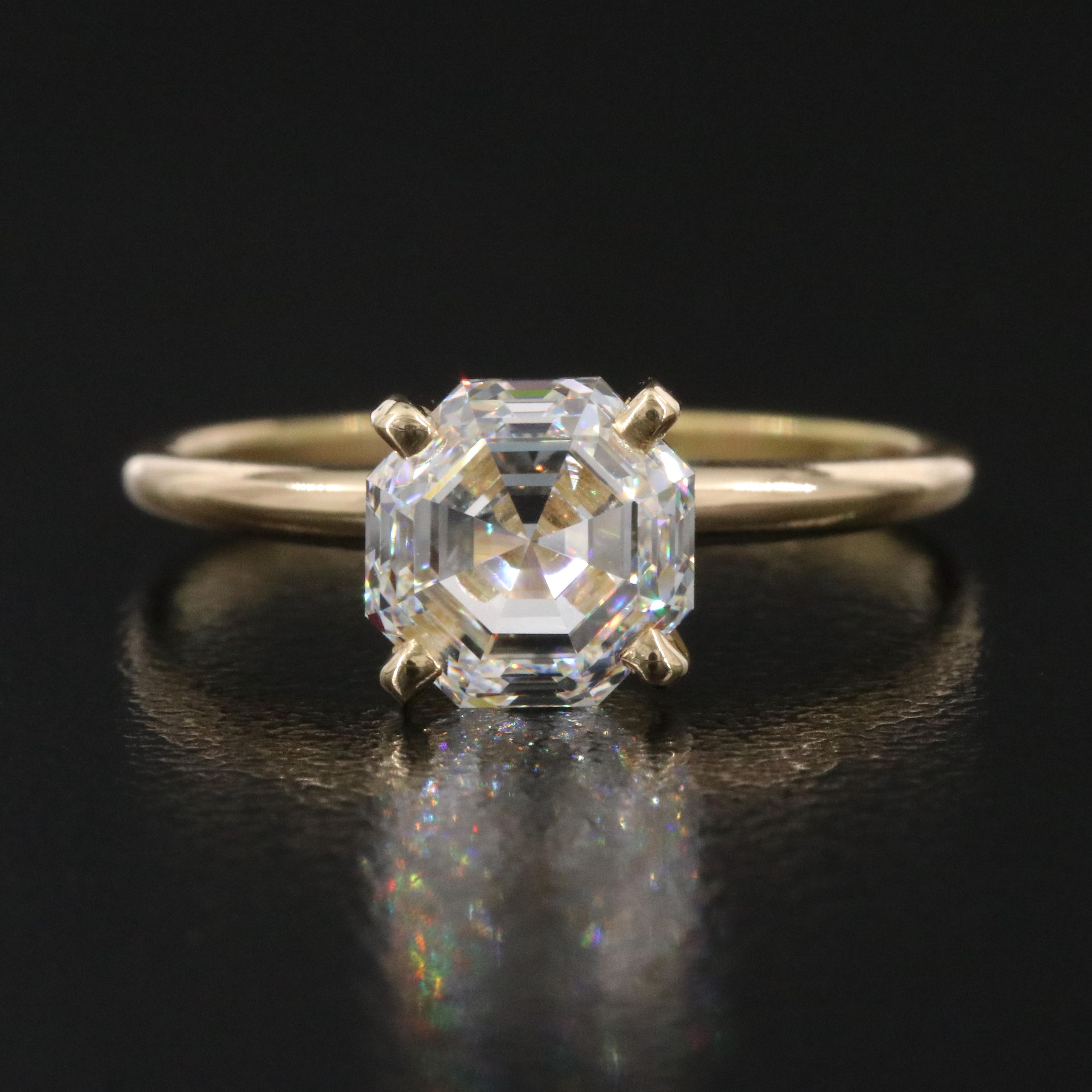 18K 2.00 CT Diamond Solitaire Ring with GIA Report