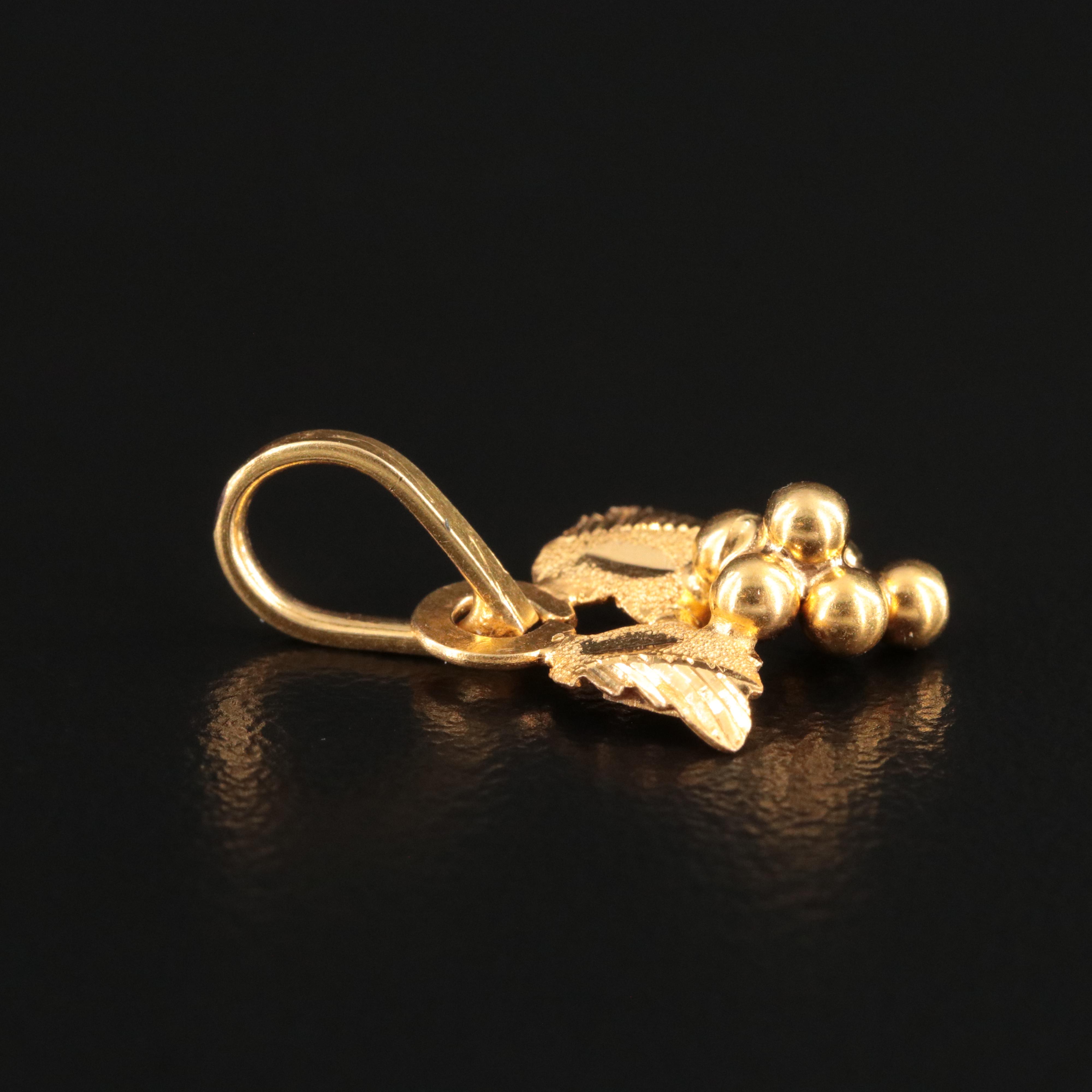 20K Grape Leaf Pendant