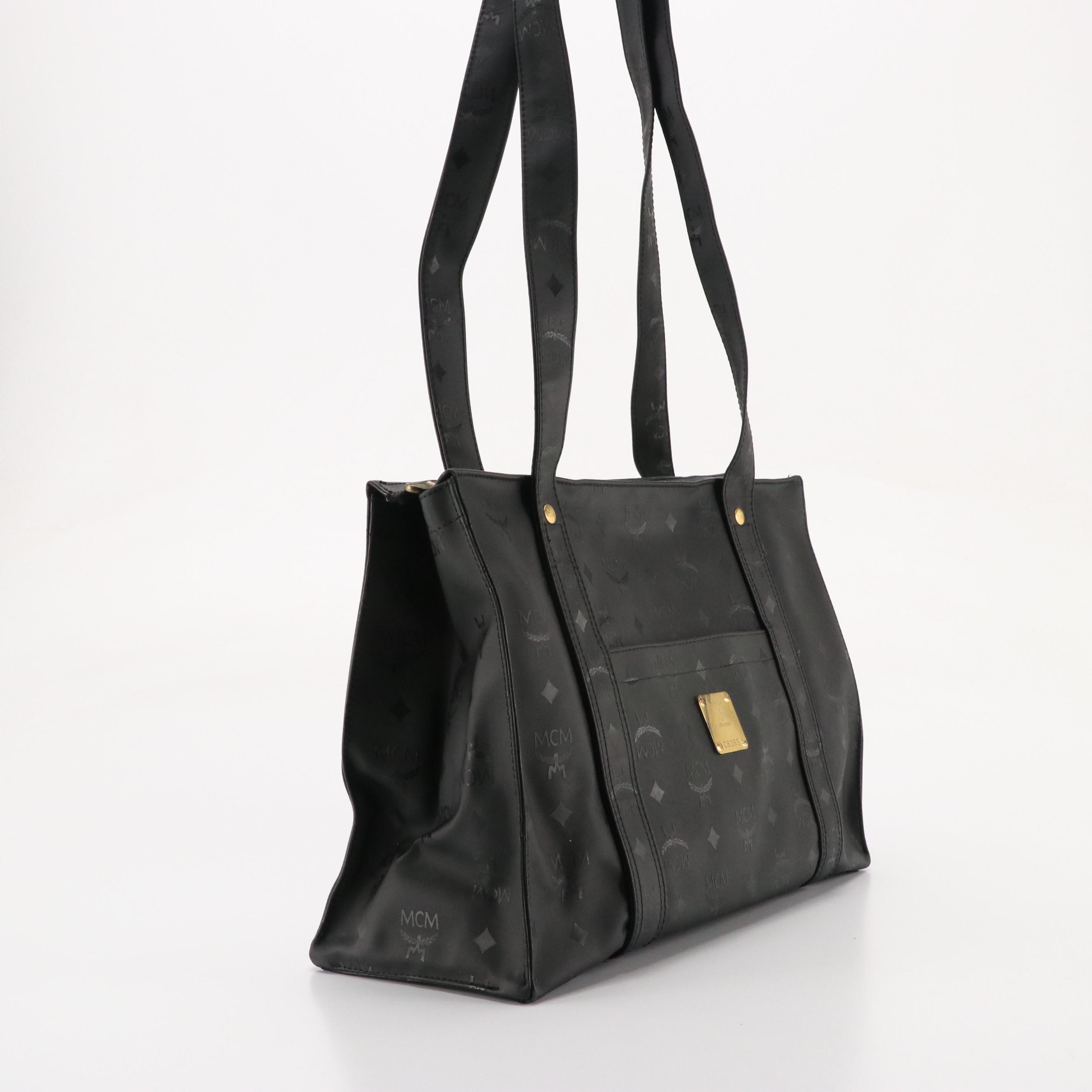 MCM Zippered Shoulder Bag in Black Visetos Nylon