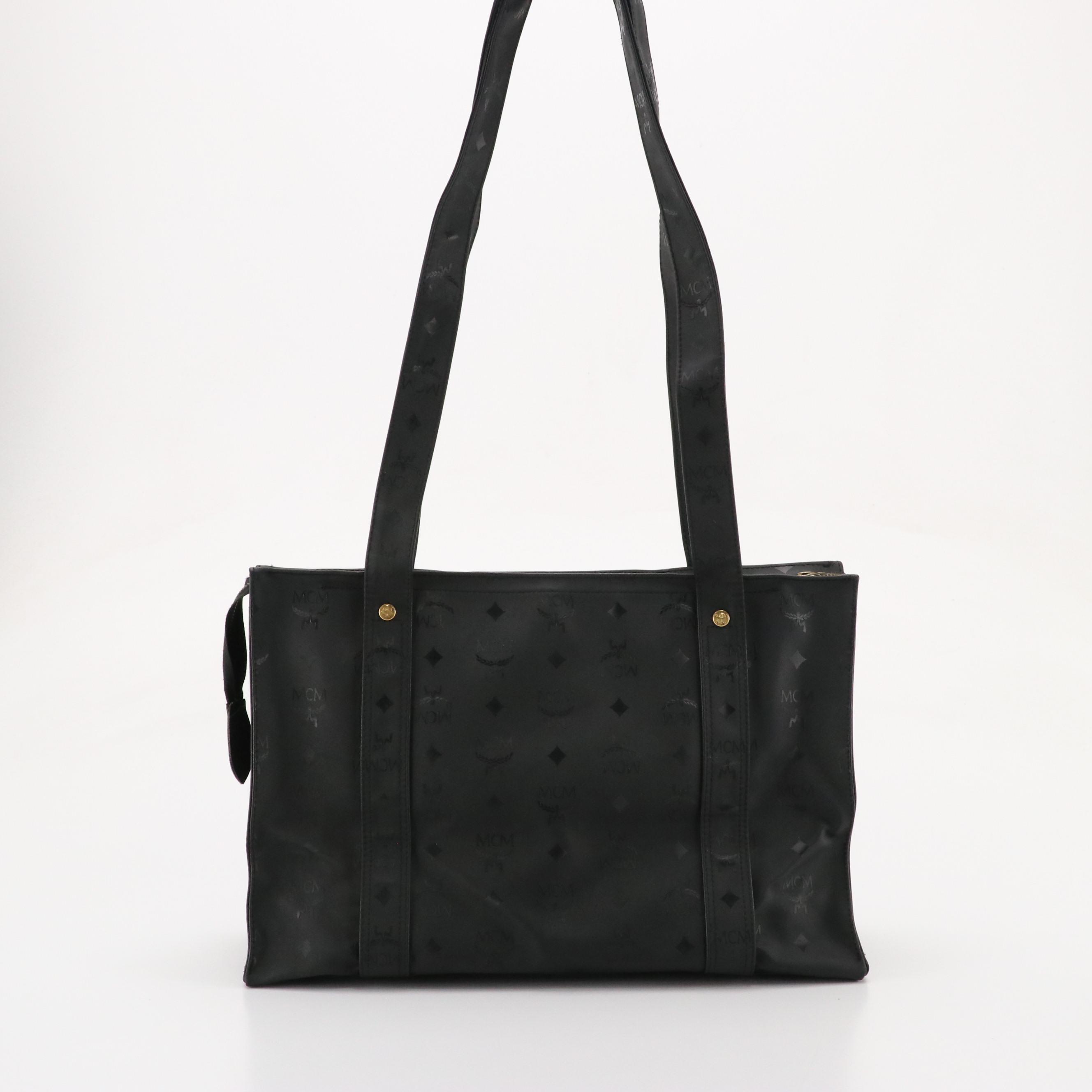 MCM Zippered Shoulder Bag in Black Visetos Nylon