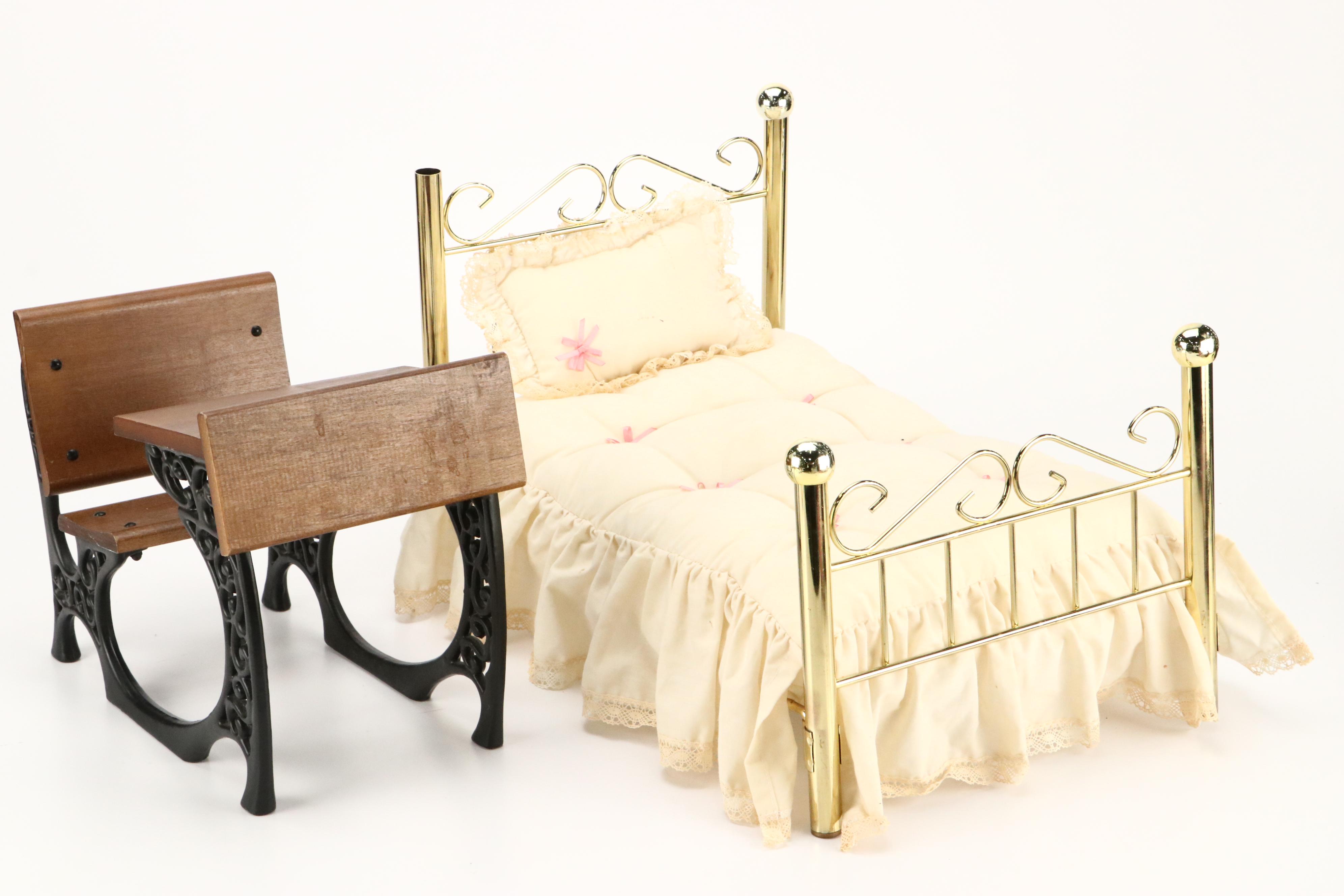 American Girl Doll Samantha with "Samantha's School Story" and Bed Accessories