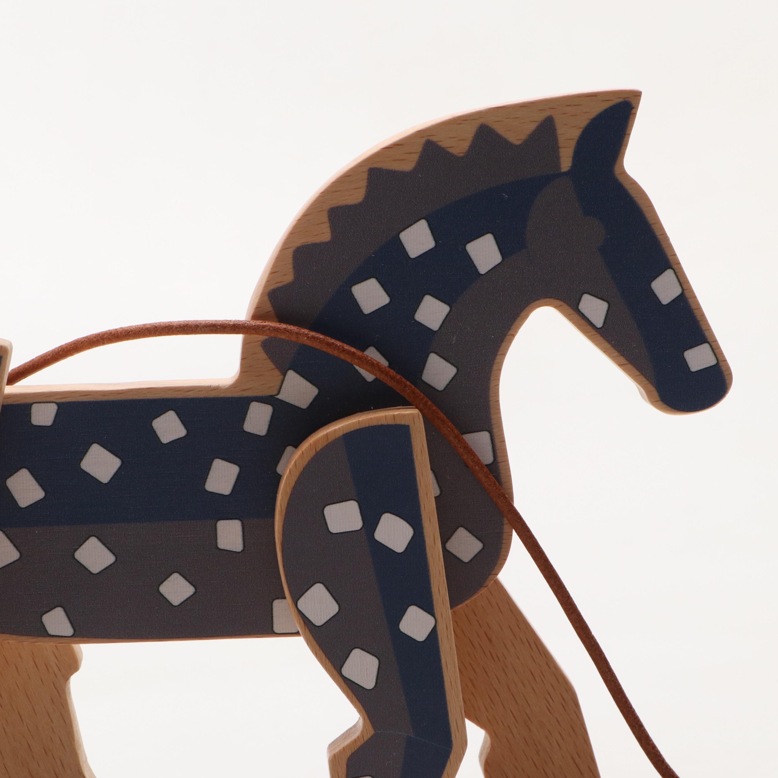 Hermès "Épopée" Beechwood Pull-Along Horse with Bridle Leather Rope