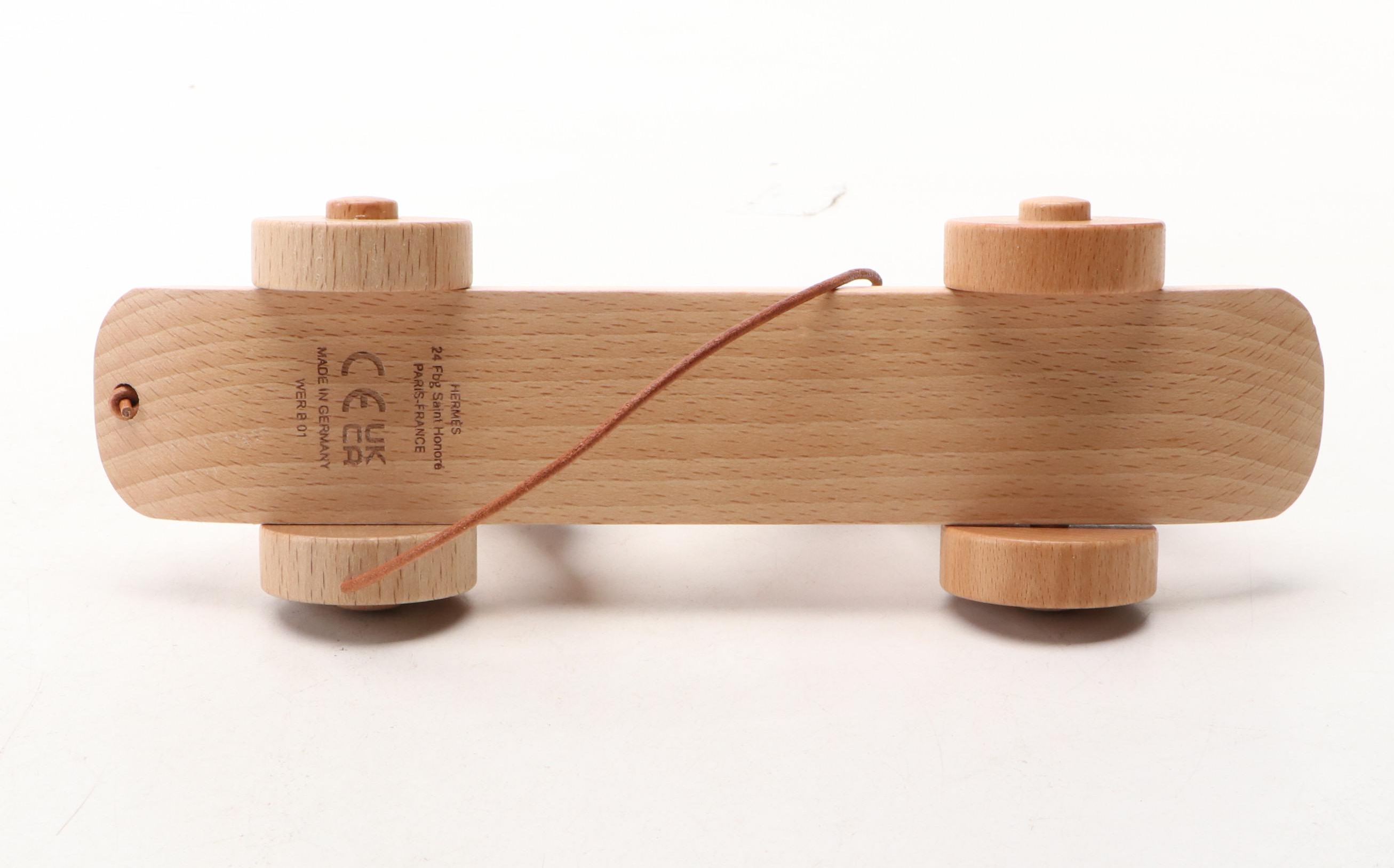 Hermès "Épopée" Beechwood Pull-Along Horse with Bridle Leather Rope