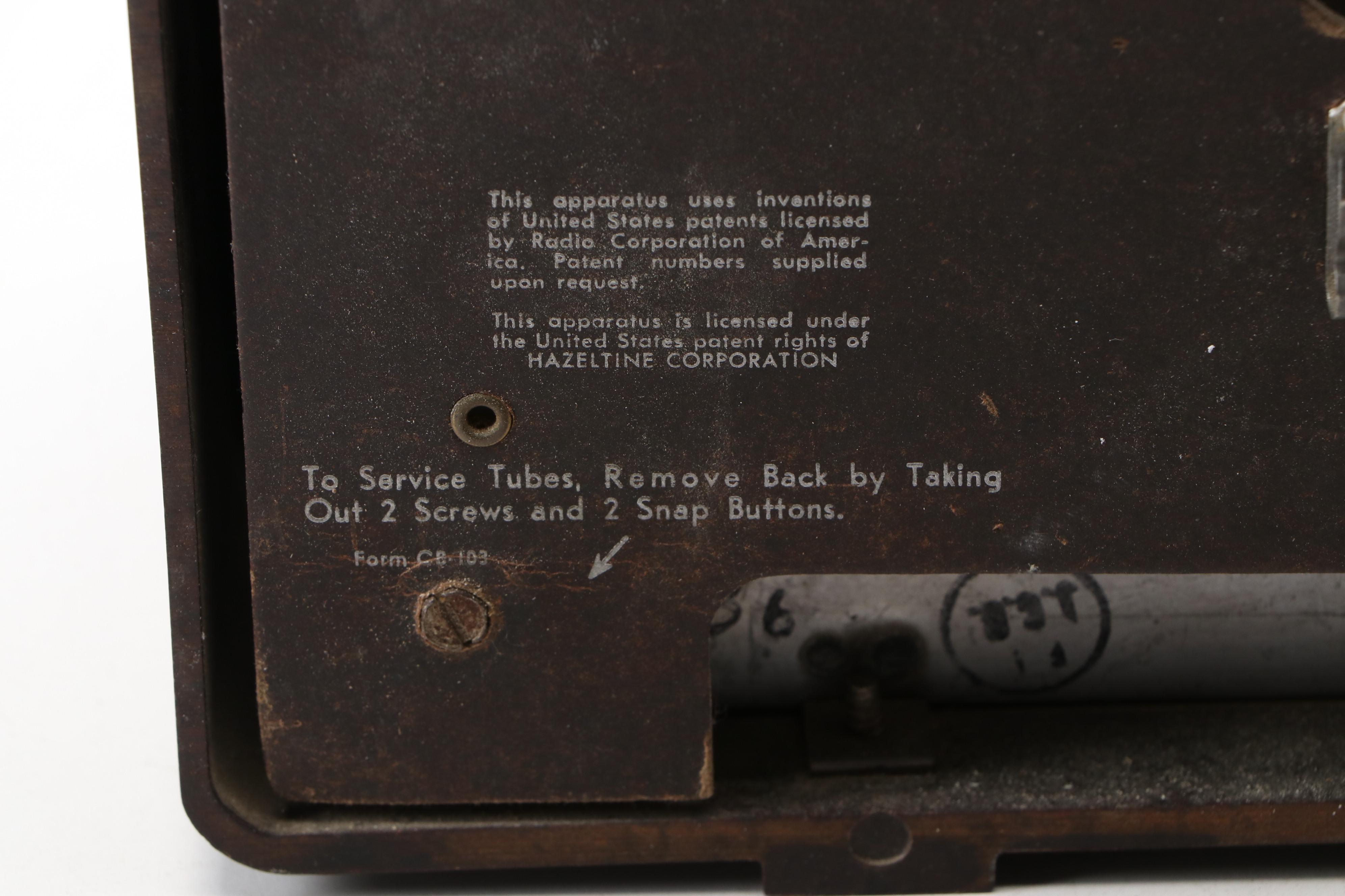 General Electric and Wards Airline Bakelite Tube Radios, Mid-20th Century