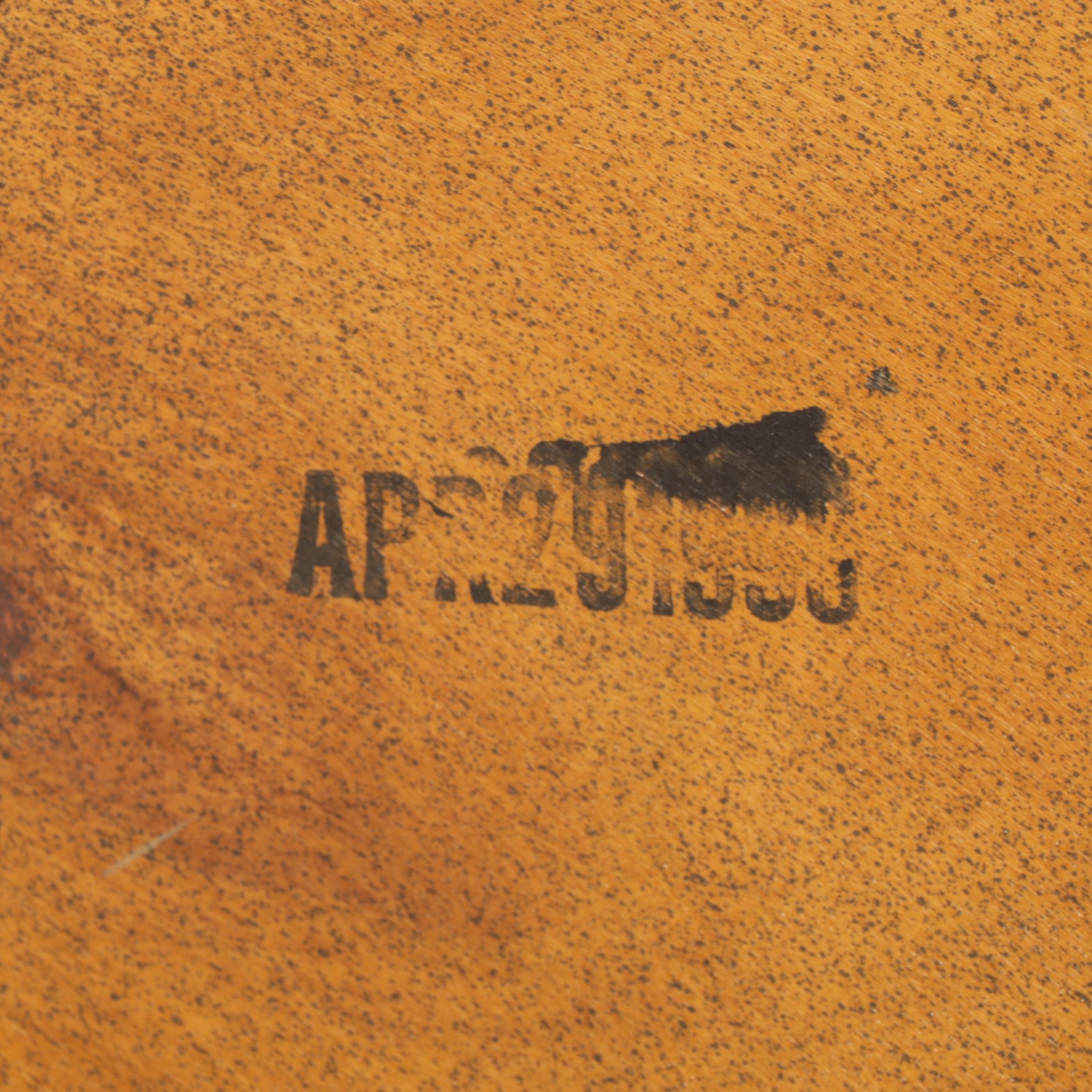 Federal Style Cherry Chest of Drawers, Late 20th Century
