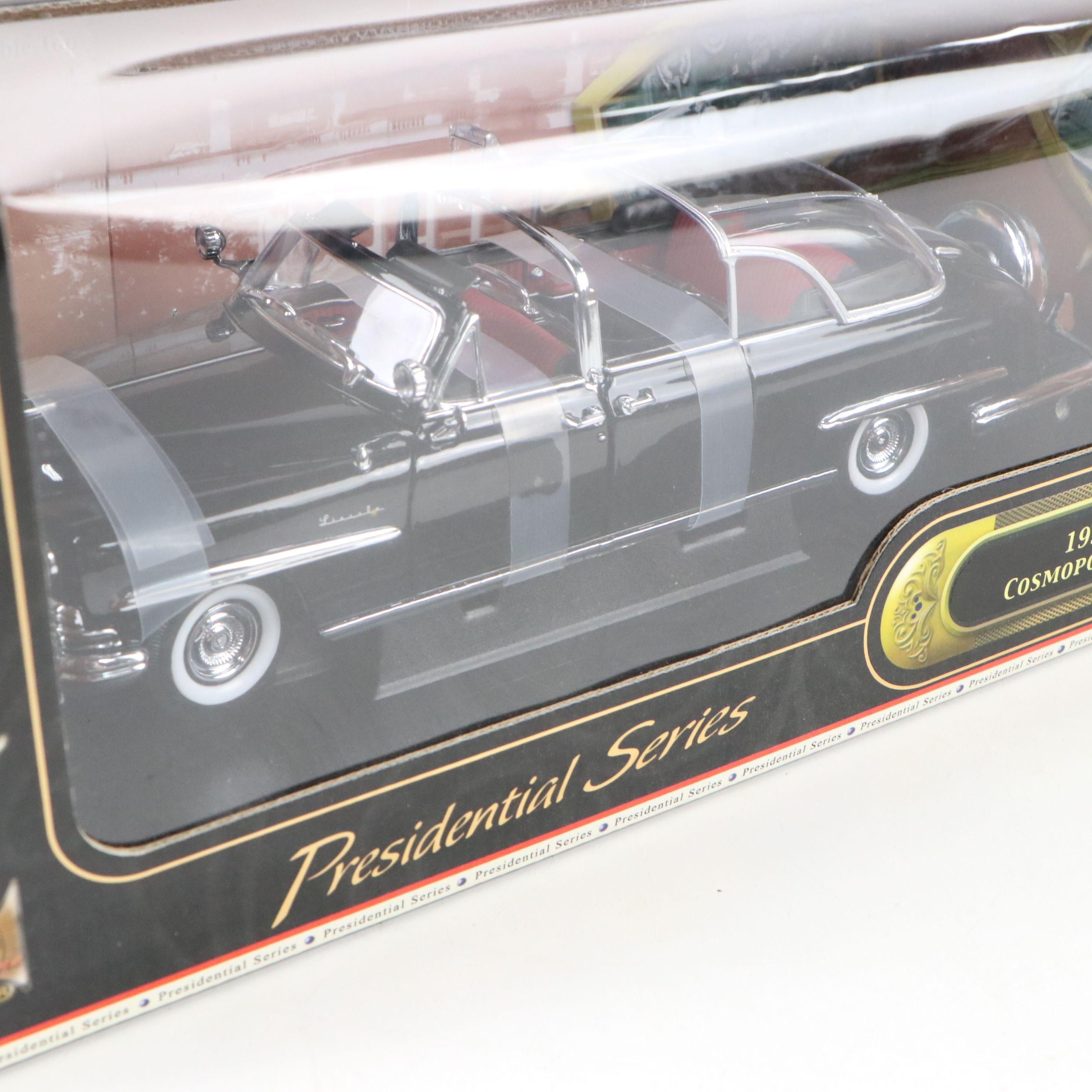 Yat Ming Road Signature Presidential Series Diecast Lincoln and Cadillac Cars