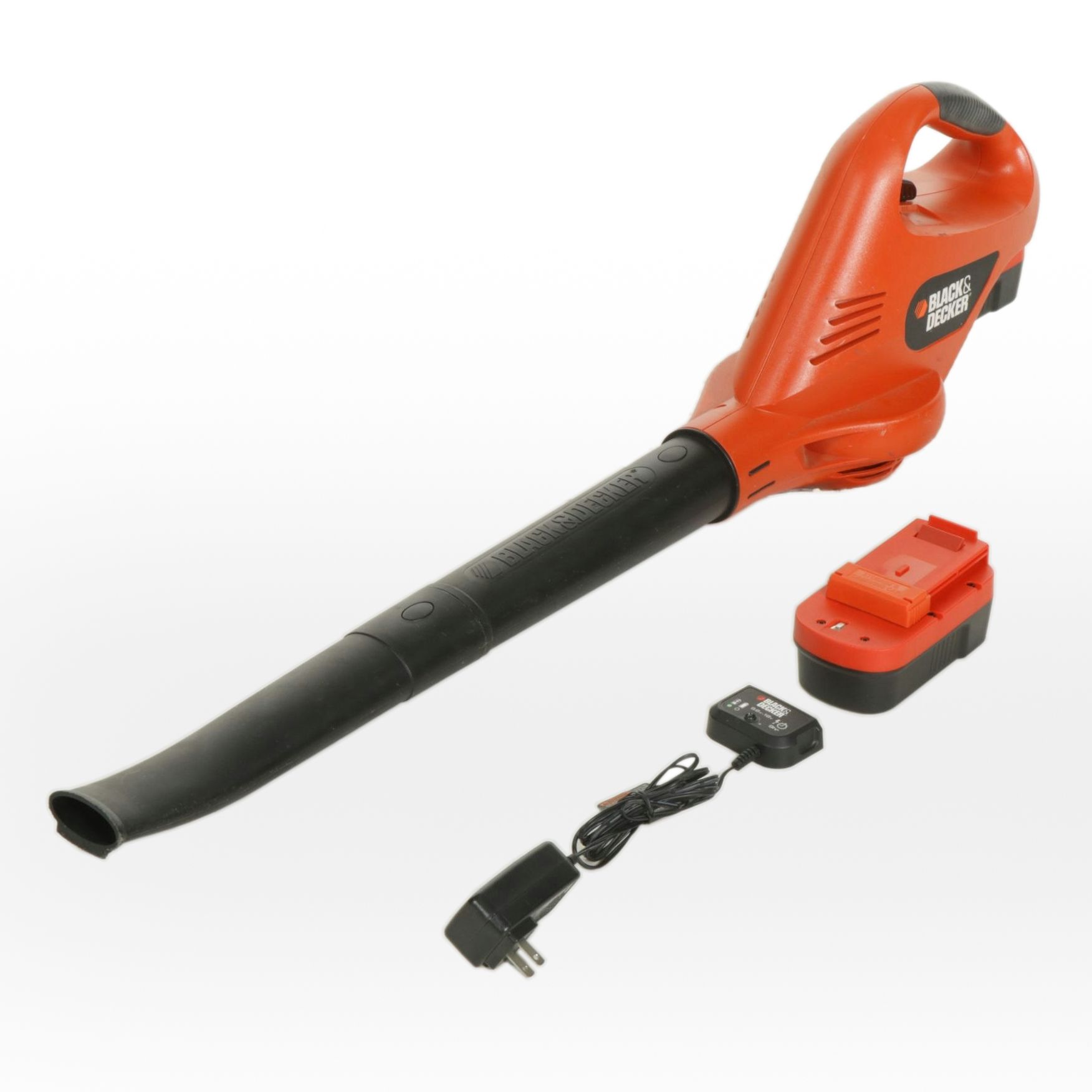 Black & Decker 18V Cordless Leaf Blower with Extra Battery and Charger