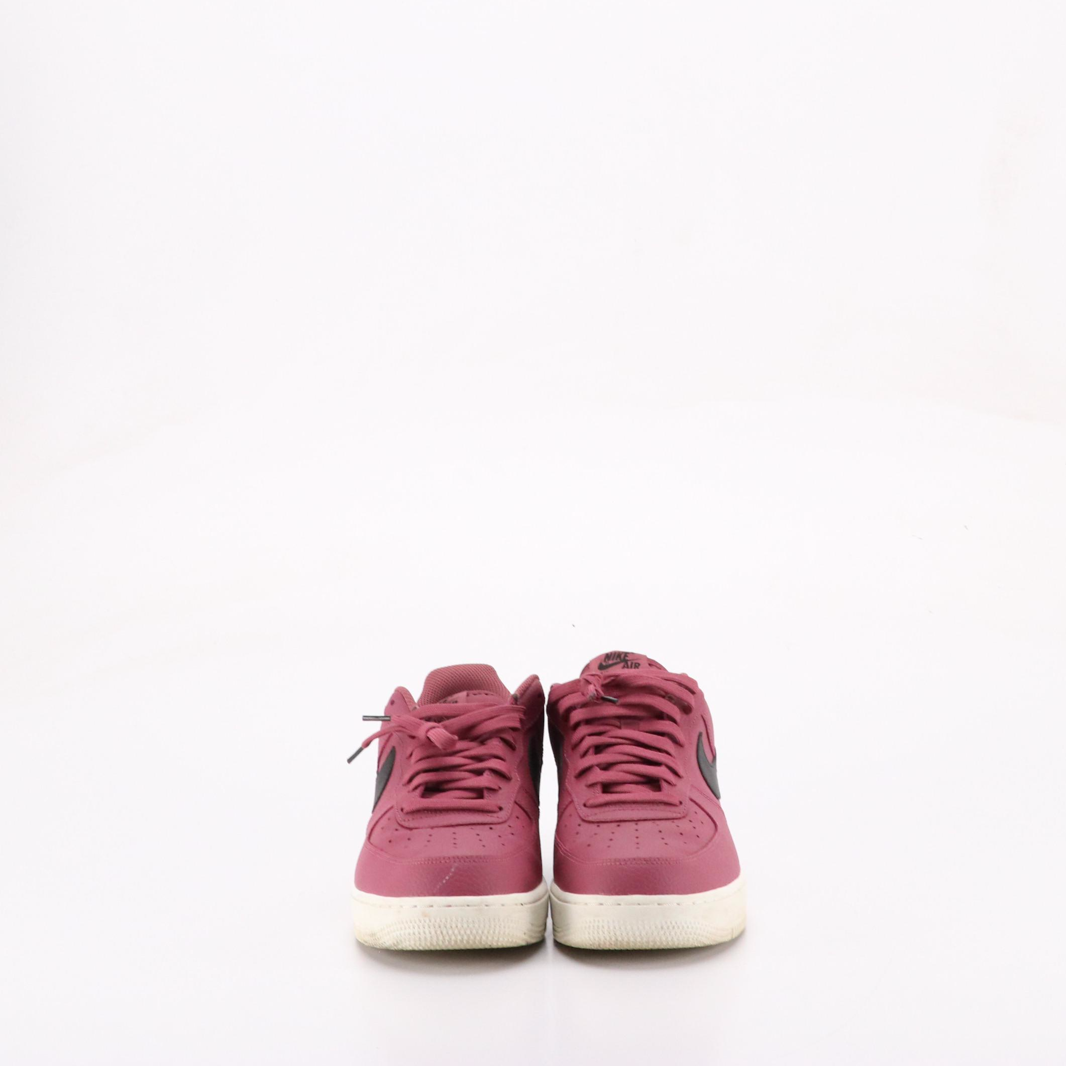 Men's Timberland Black Nubuck Field Boots, Nike Plum Air Force 1 Sneakers