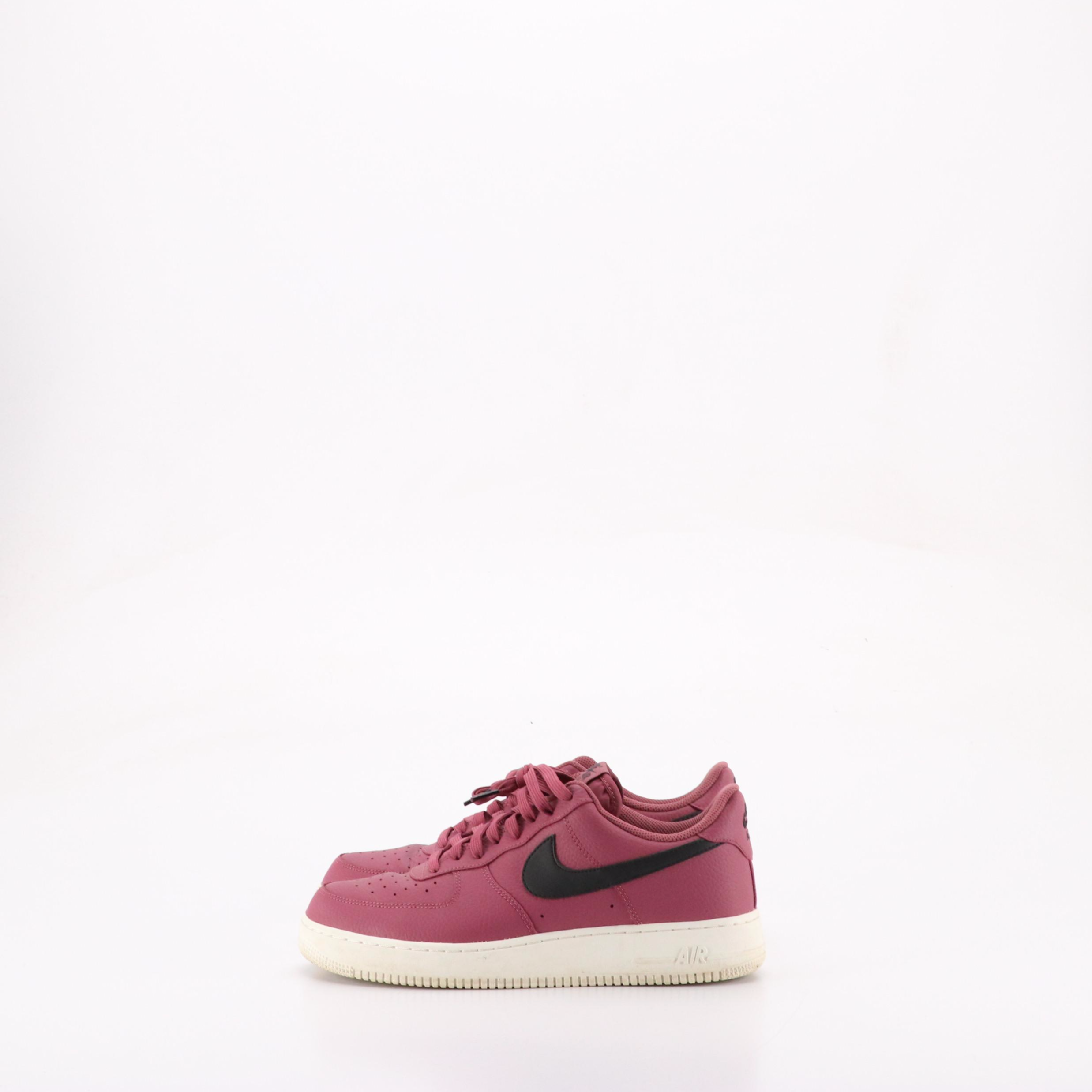 Men's Timberland Black Nubuck Field Boots, Nike Plum Air Force 1 Sneakers