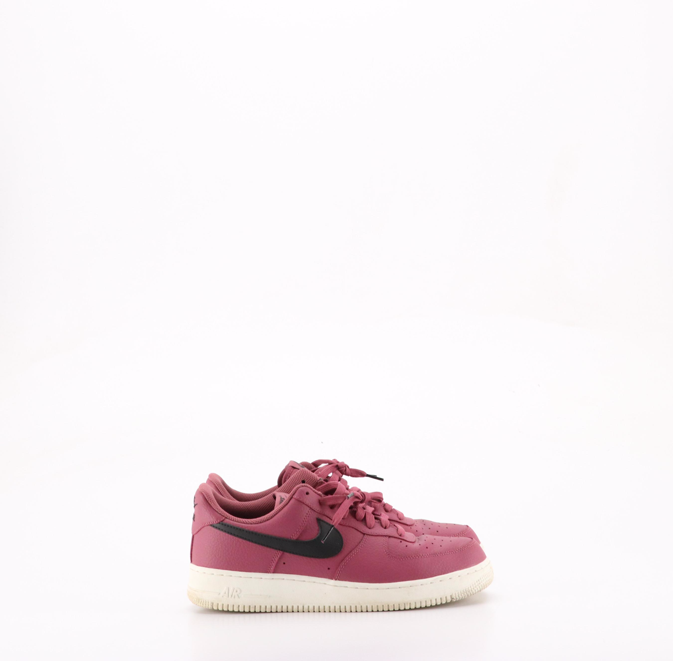 Men's Timberland Black Nubuck Field Boots, Nike Plum Air Force 1 Sneakers