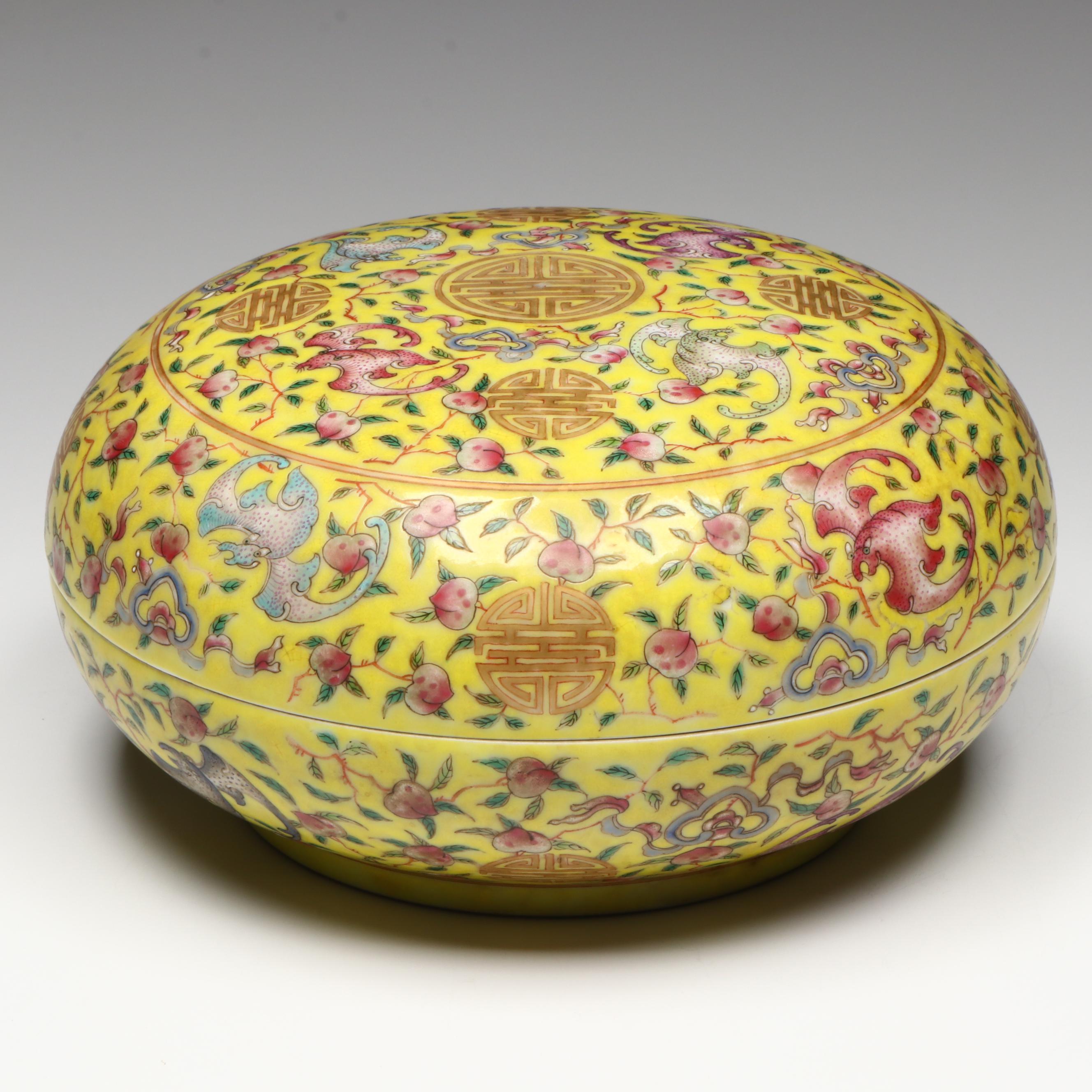Chinese Tongzhi Period Famille Jaune Peach and Bat Porcelain Box
