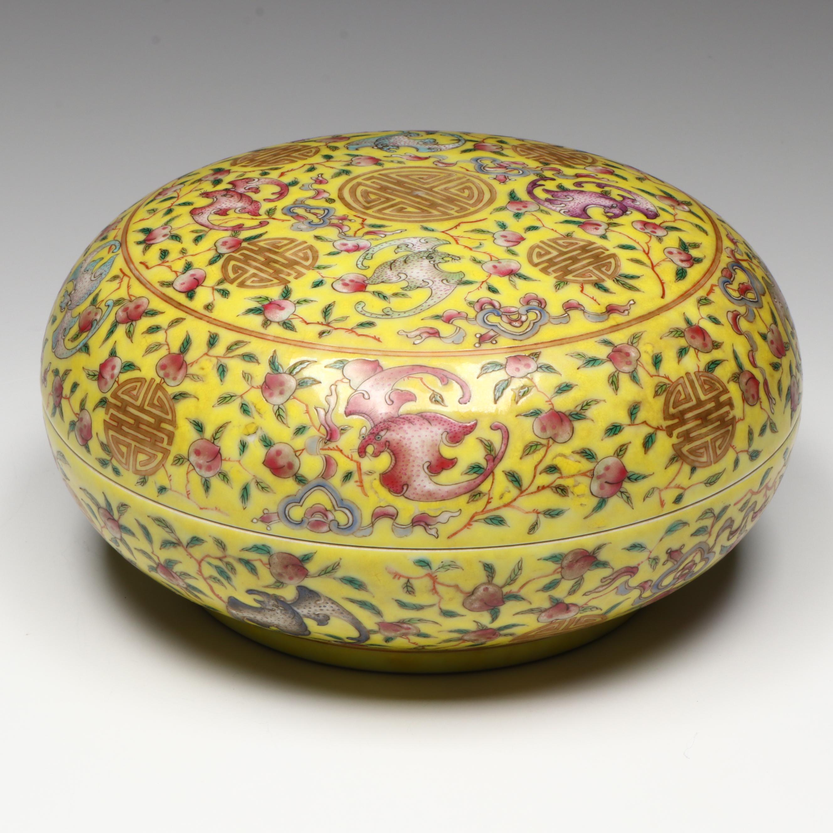 Chinese Tongzhi Period Famille Jaune Peach and Bat Porcelain Box