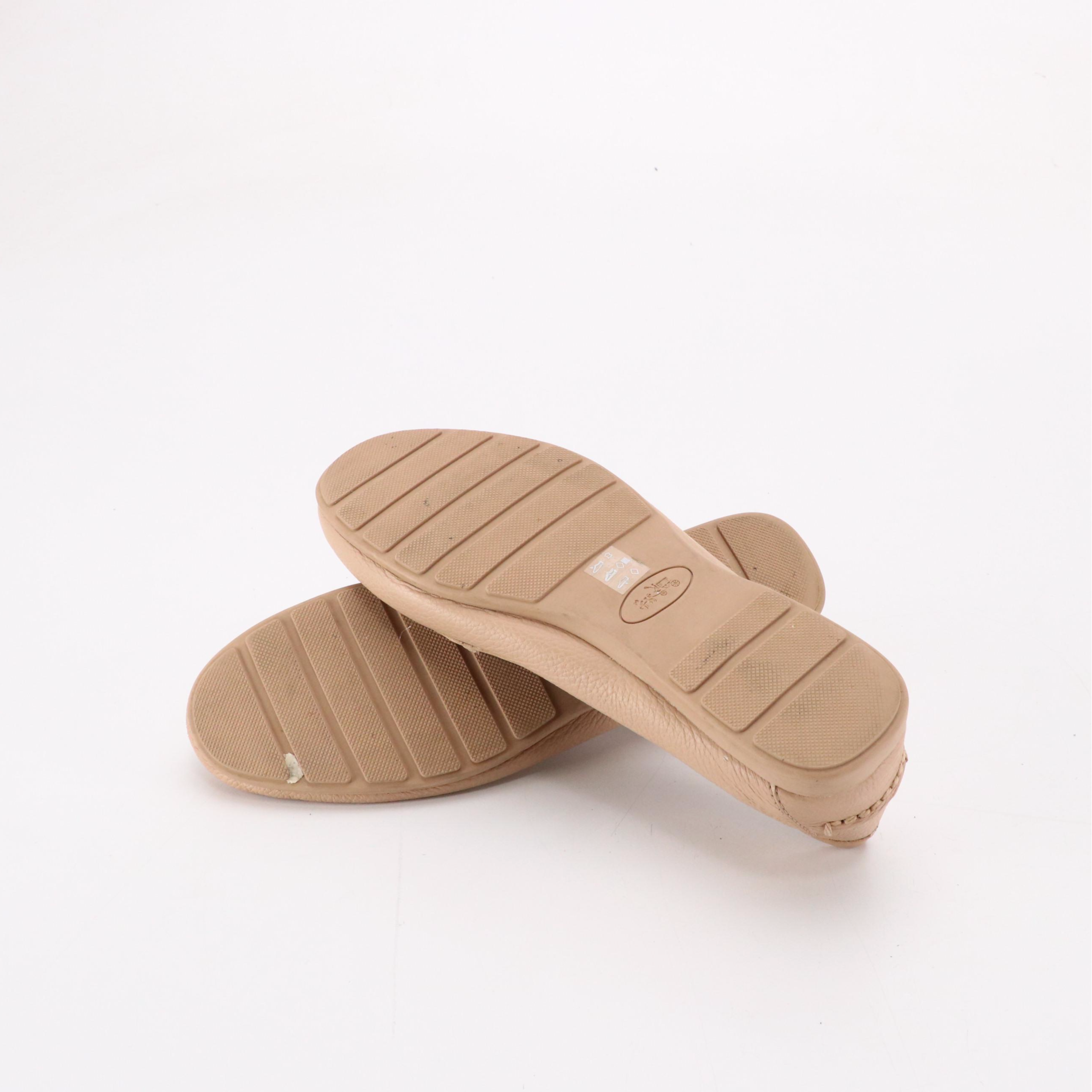 Coach "Olive" Loafers in Beige Grained Leather