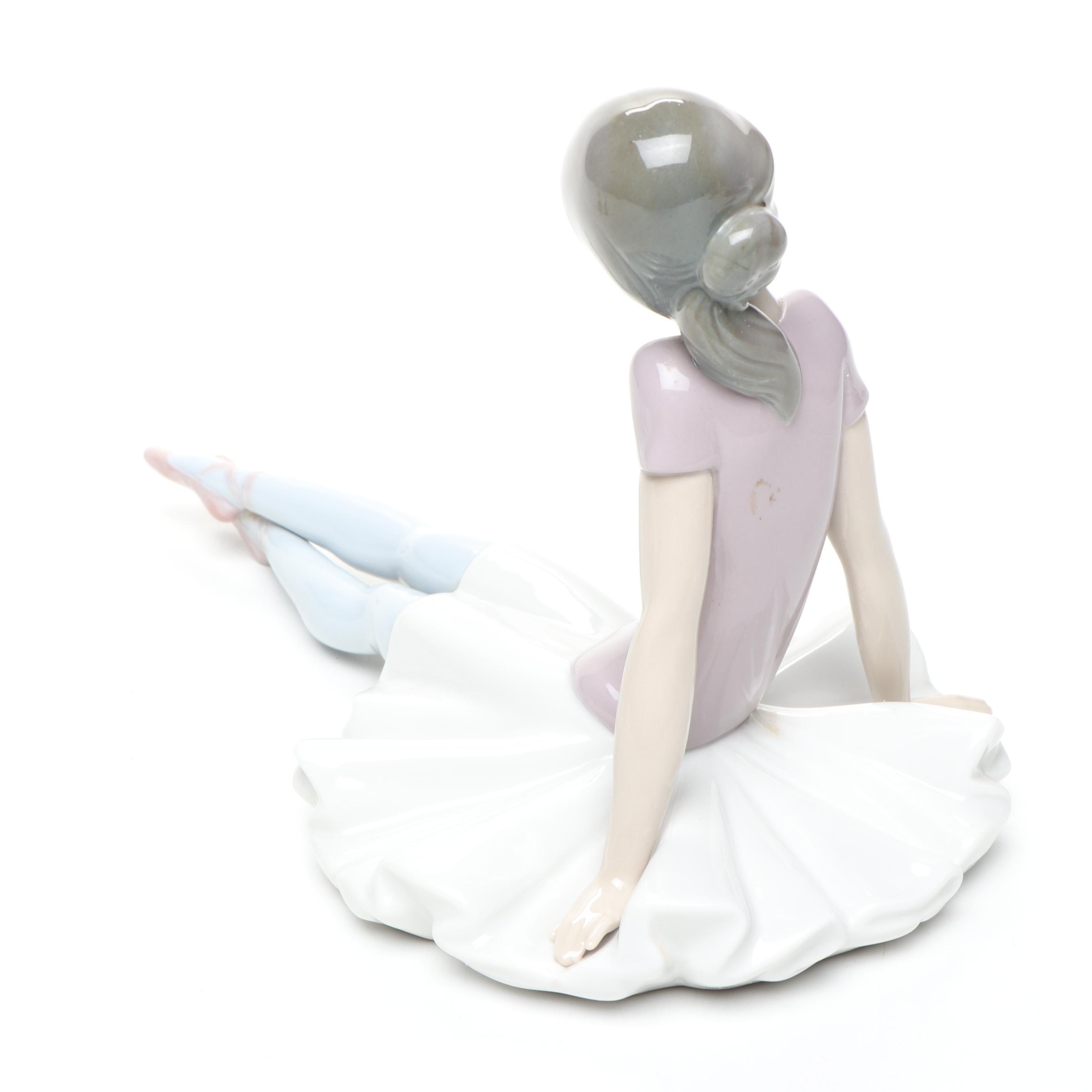 Lladró "Ballerina Sitting" Porcelain Figurine with Lladró Porcelain Ornmanets