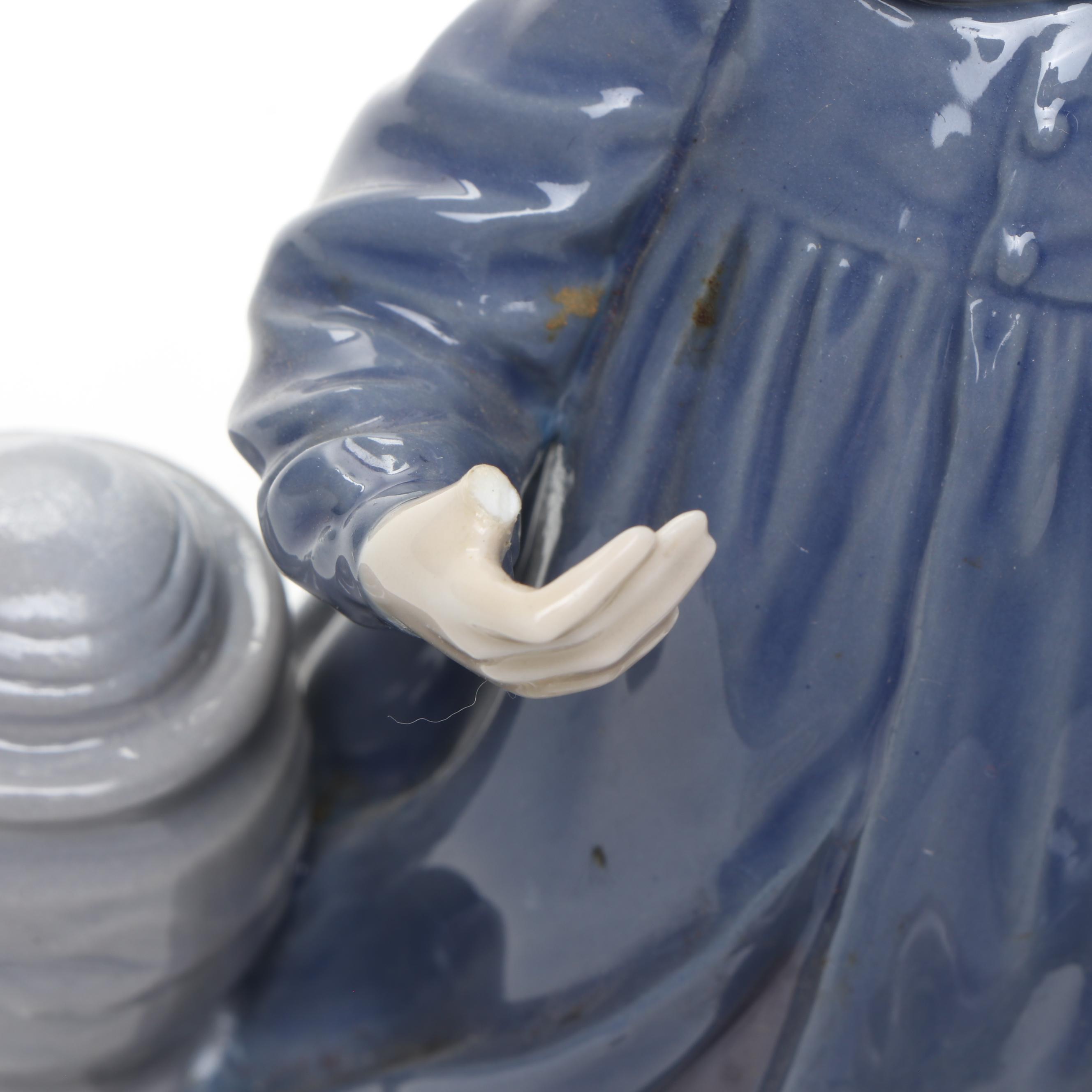 Lladró "Lamplighter" Porcelain Figurine