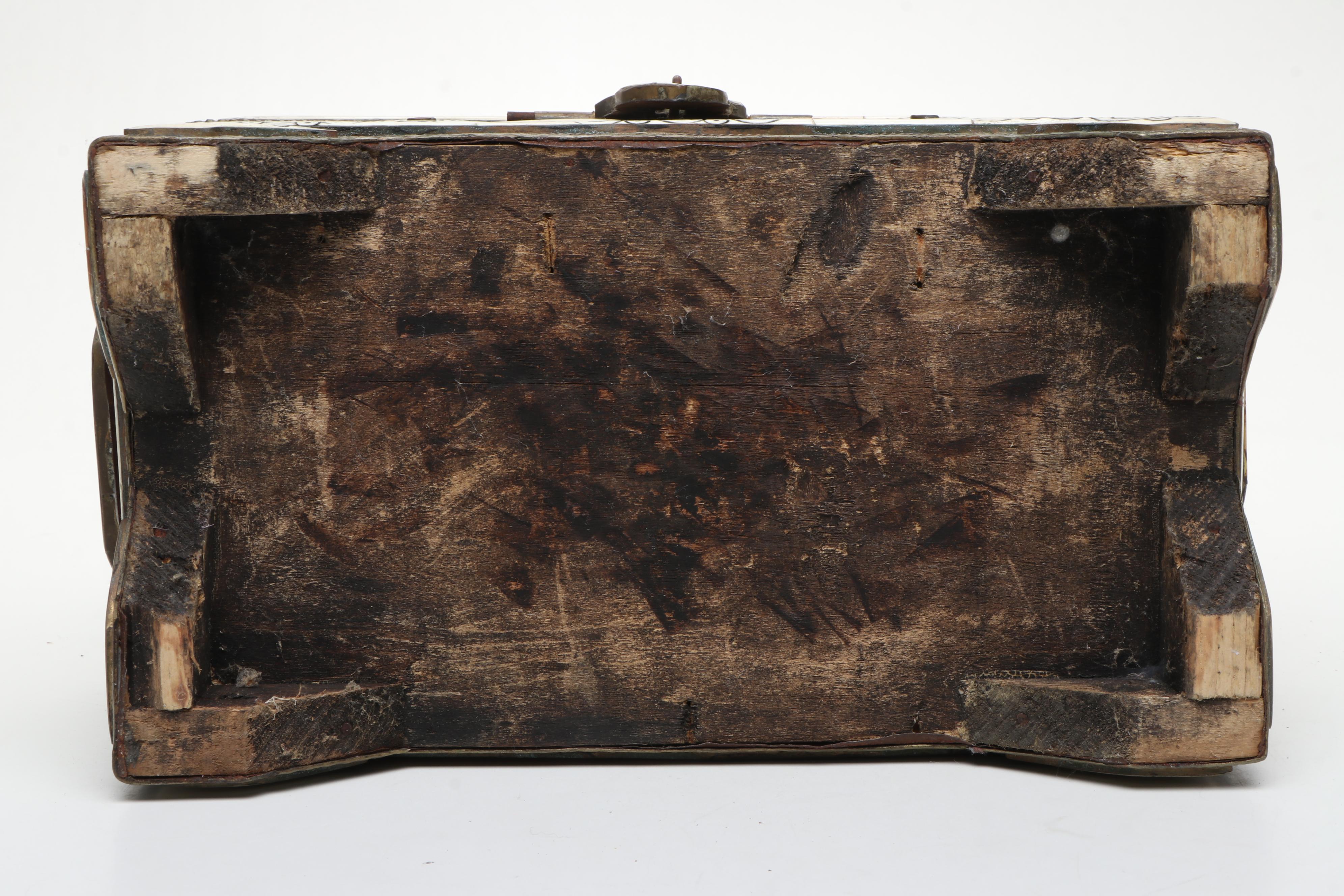 Moroccan Camel Bone Metal Wrapped Wood Decorative Box