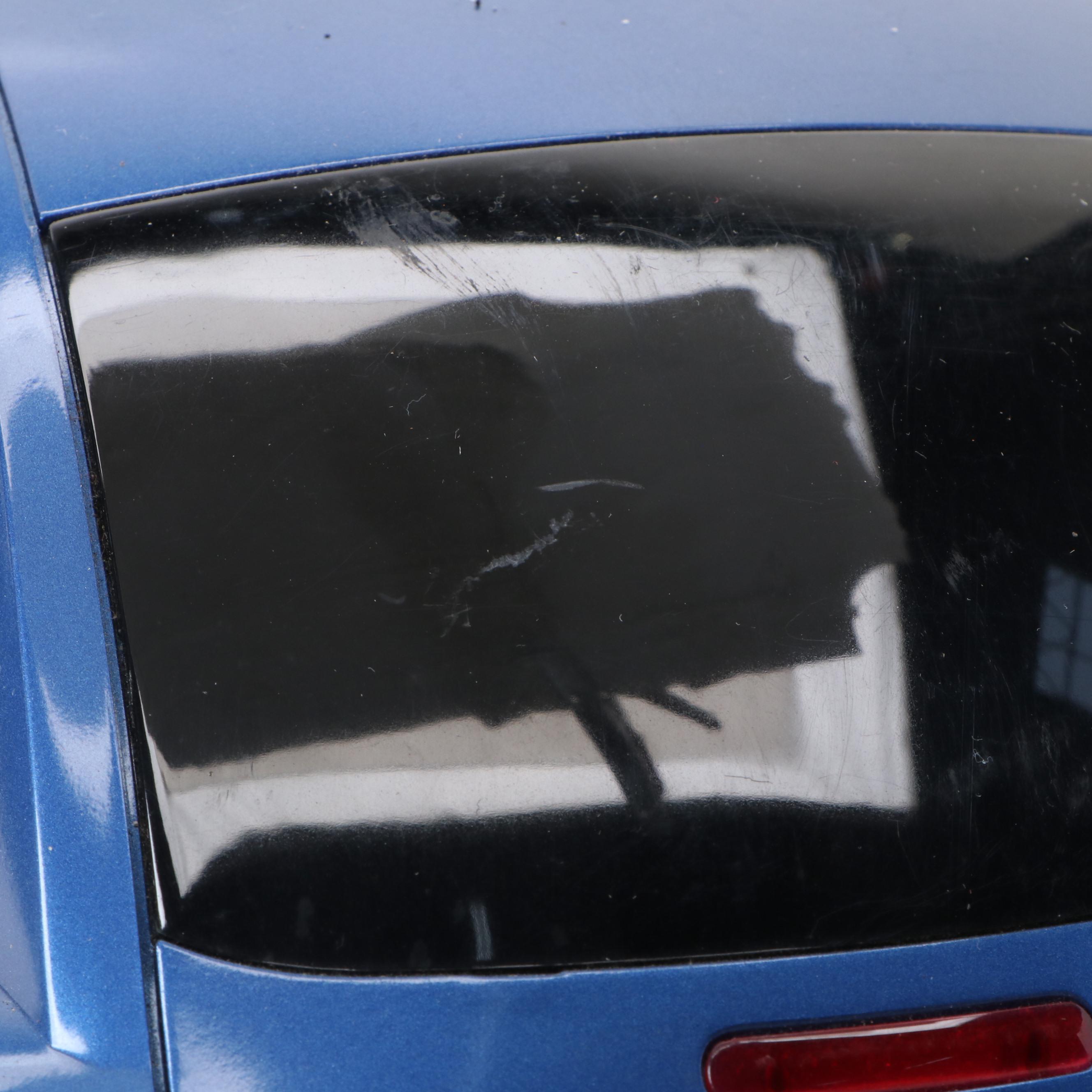 Sharper Image Model GT113 VW Beetle CD and Radio System with Alarm Clock