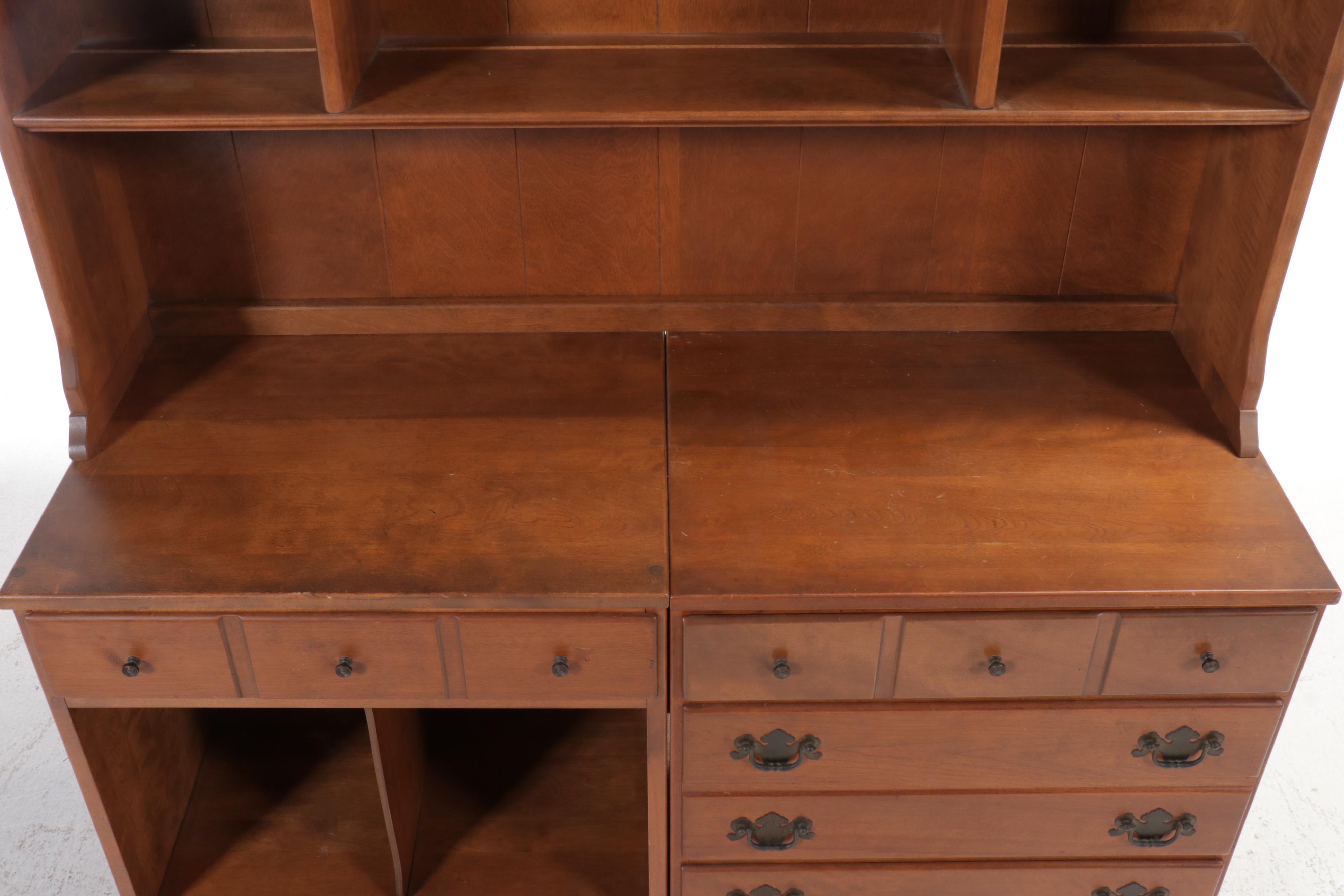 Ethan Allen by Baumritter Colonial Style Hutch, Mid to Late 20th Century