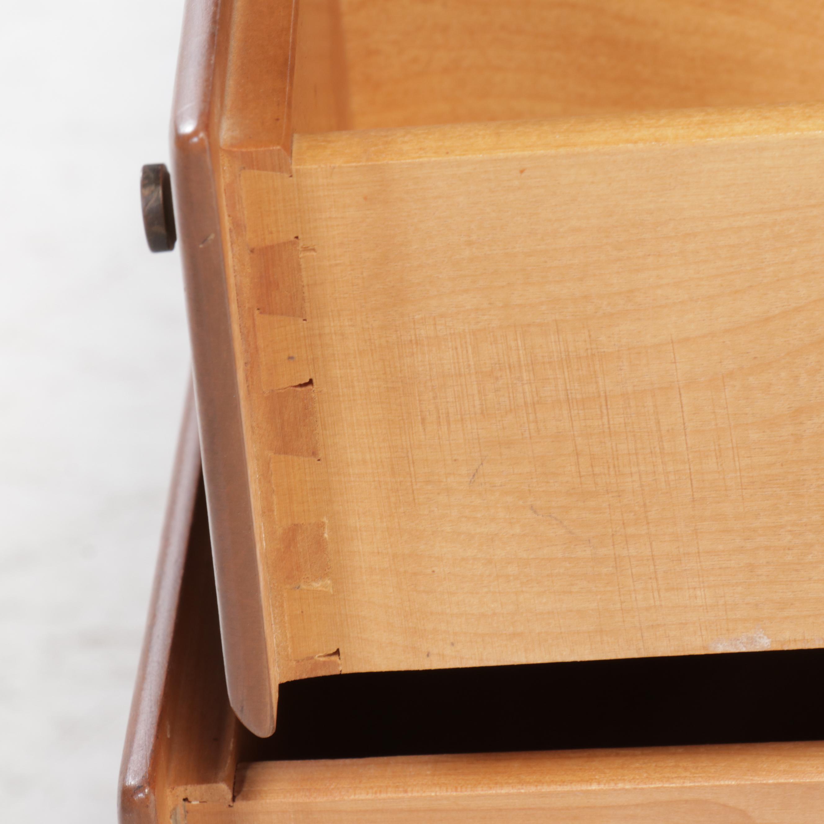 Ethan Allen by Baumritter Colonial Style Hutch, Mid to Late 20th Century