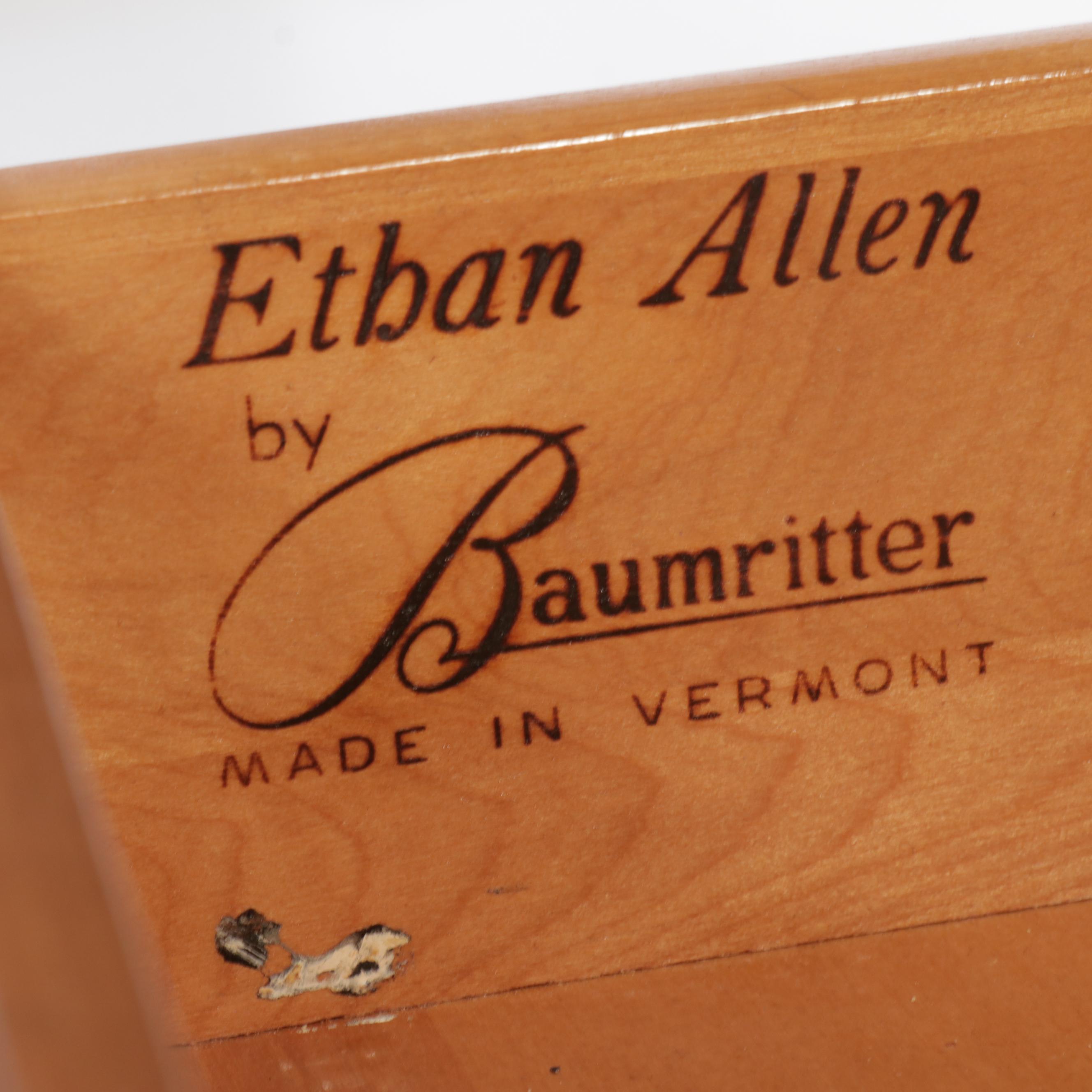 Ethan Allen by Baumritter Colonial Style Hutch, Mid to Late 20th Century