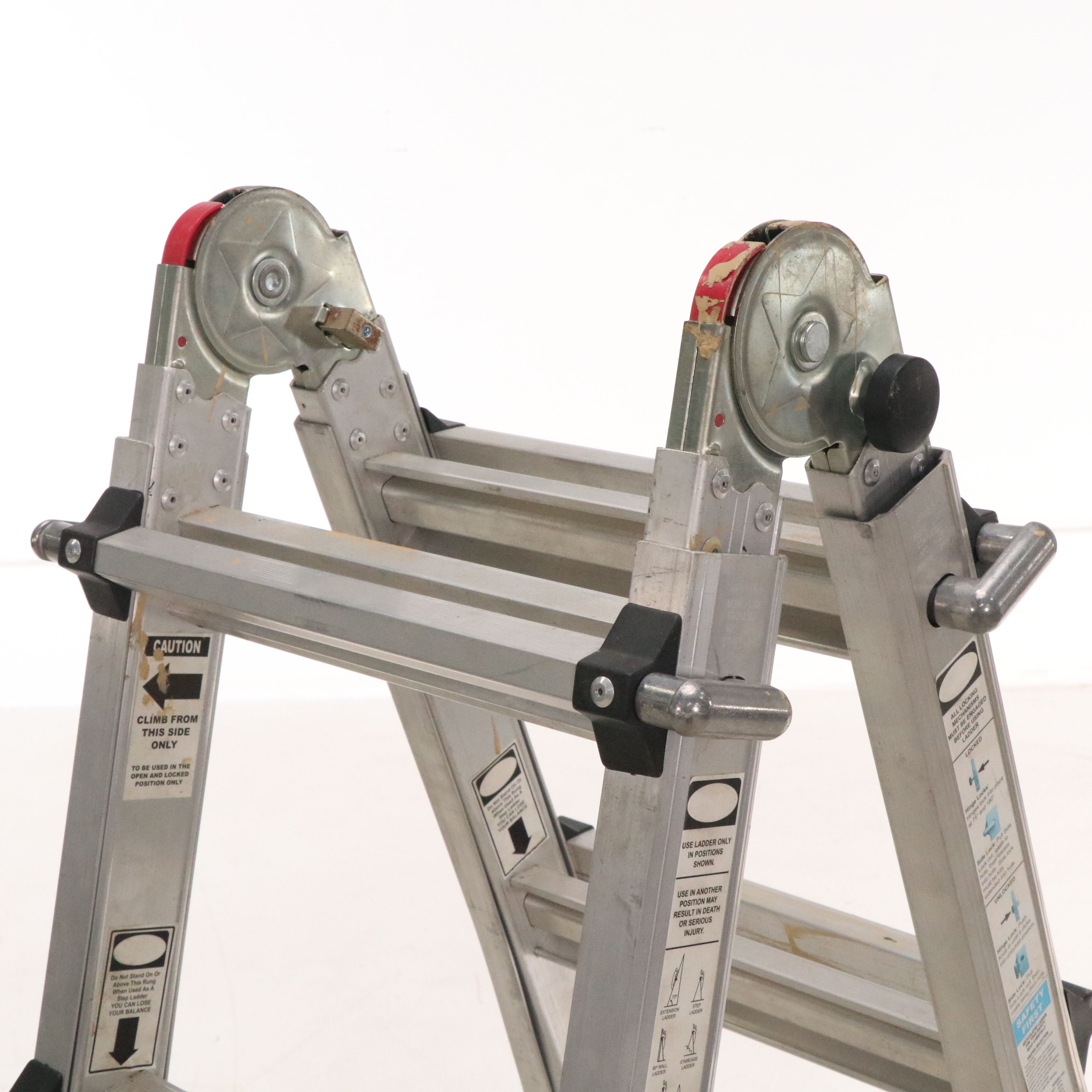 Harbor Freight Franklin 17' Multi-Task Aluminum Ladder