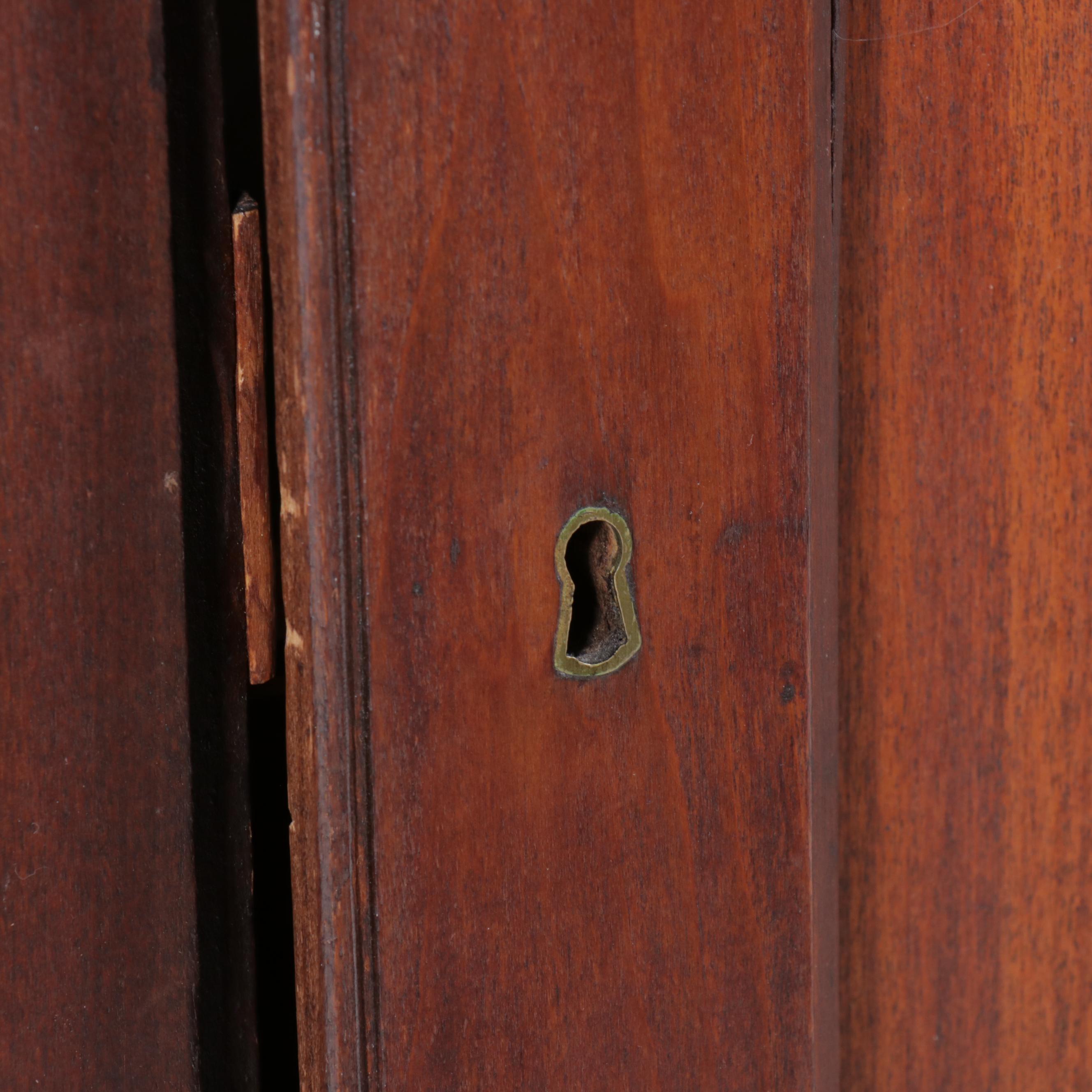 Traditional Style Mahogany Wardrobe