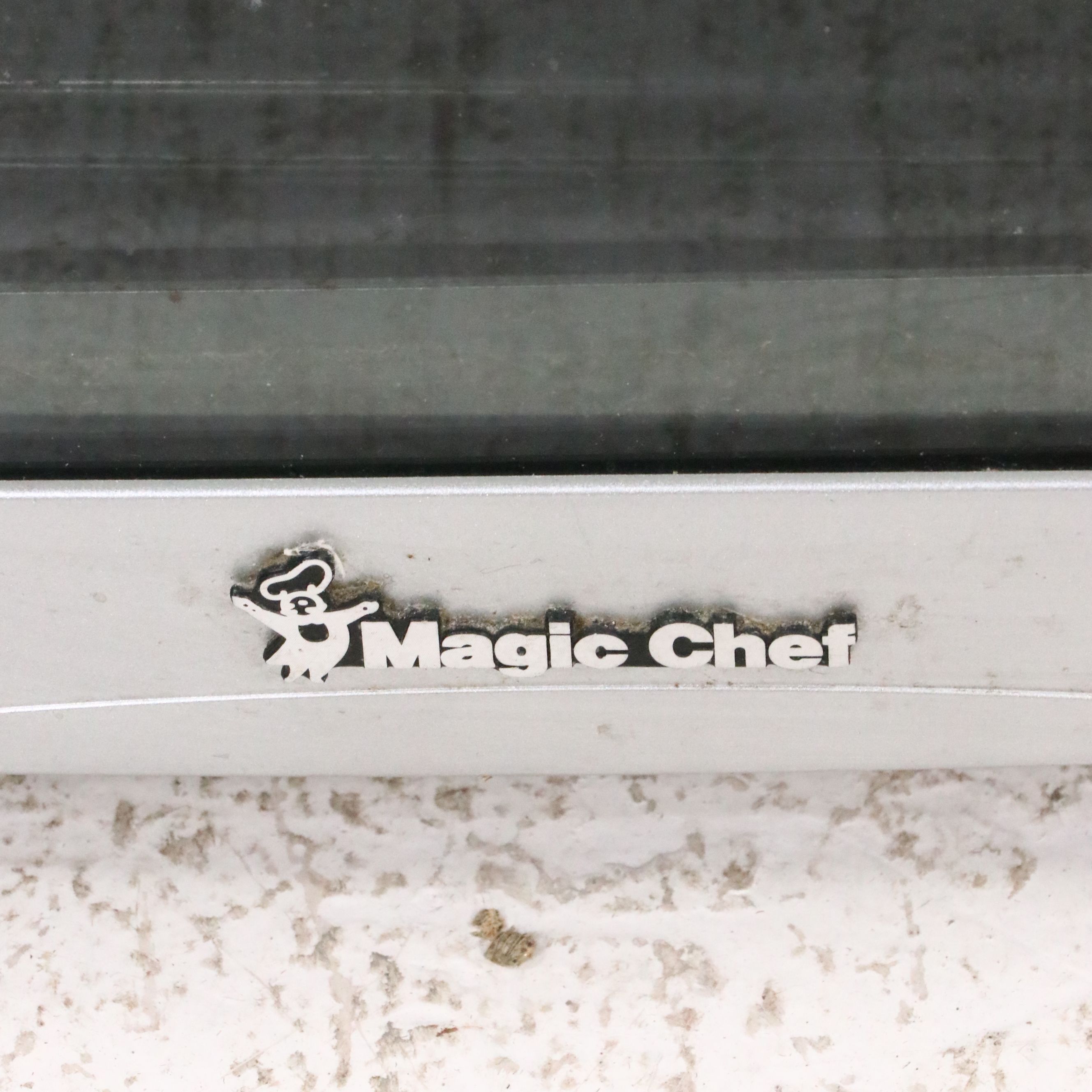 Magic Chef 45-Bottle Freestanding Wine Chiller