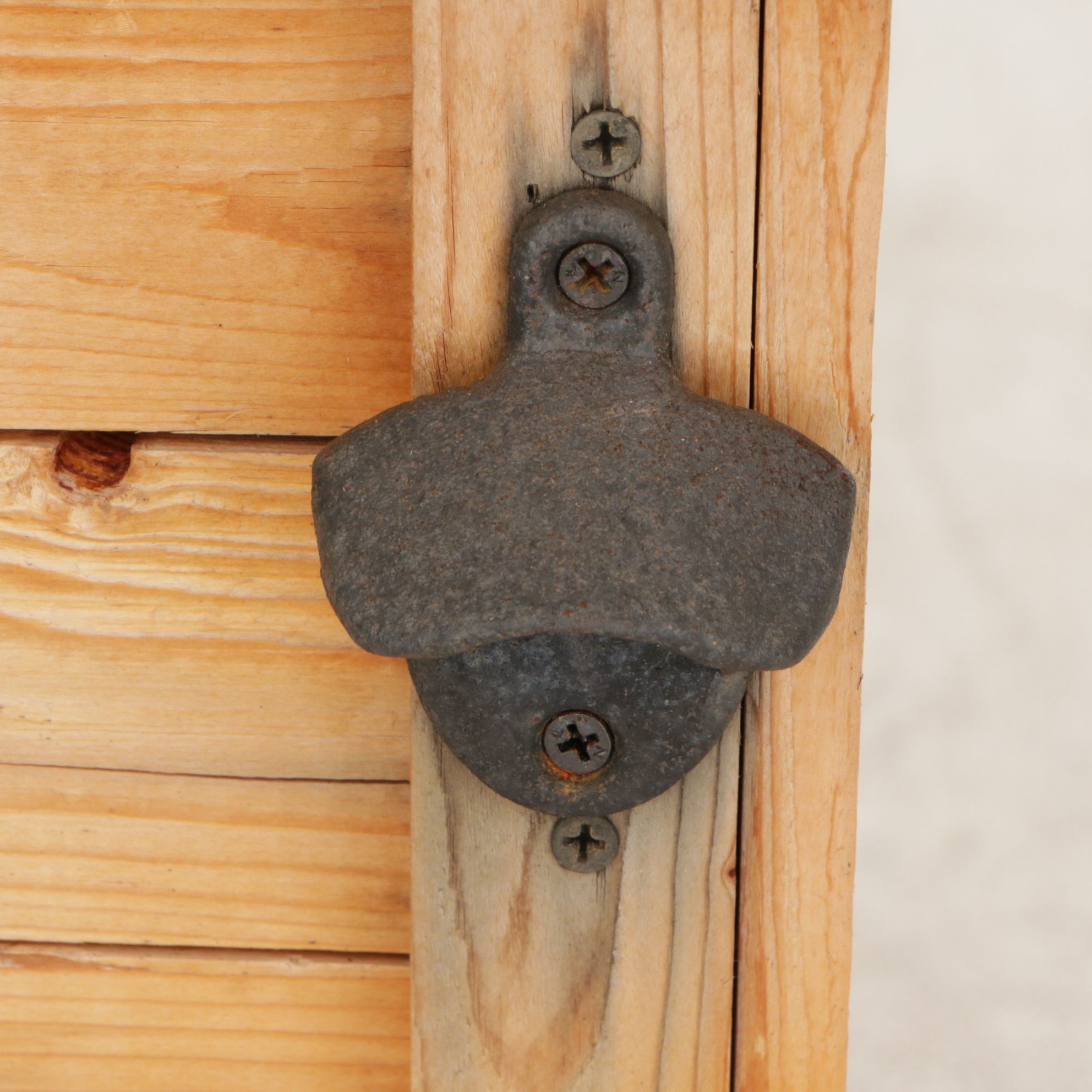 Wooden Patio Beverage Cooler with Bird Motif